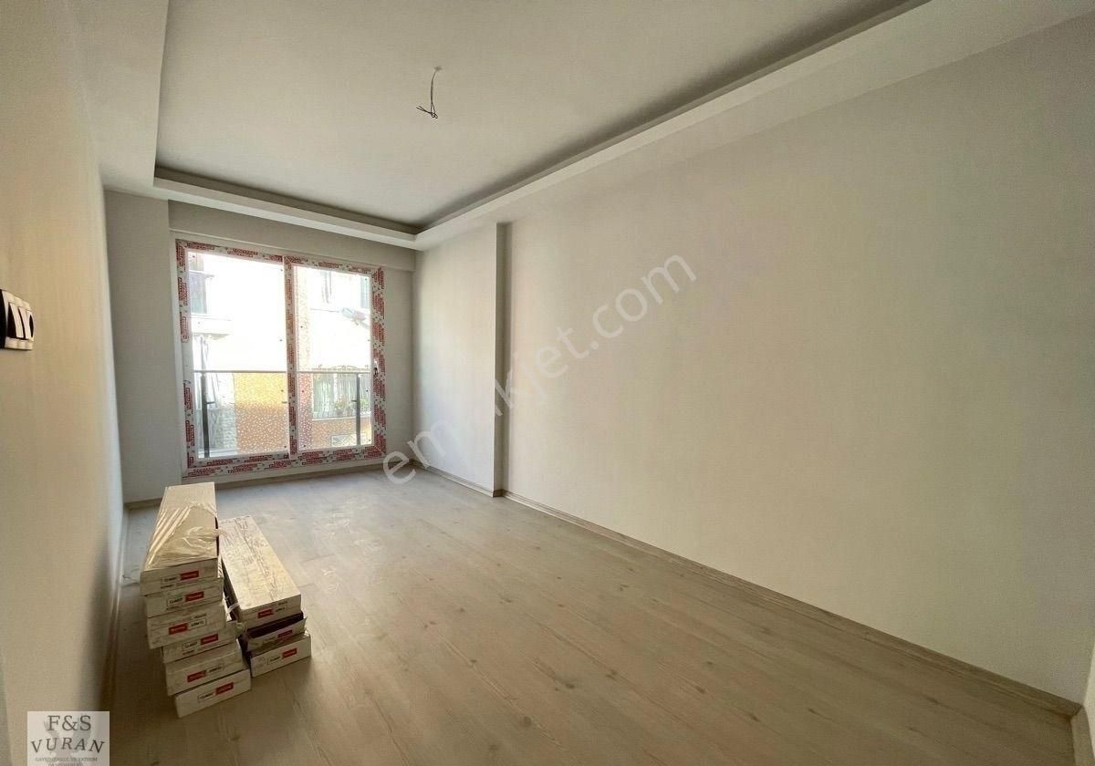 Efeler Yedi Eylül’de Geniş Teraslı Üst Kat Dubleks 2+1 – Ferah Plan, Merkezi Konum - Görsel 4