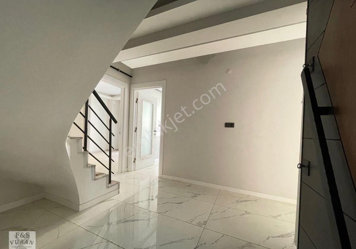 Efeler Yedi Eylül’de Geniş Teraslı Üst Kat Dubleks 2+1 – Ferah Plan, Merkezi Konum - Görsel 6