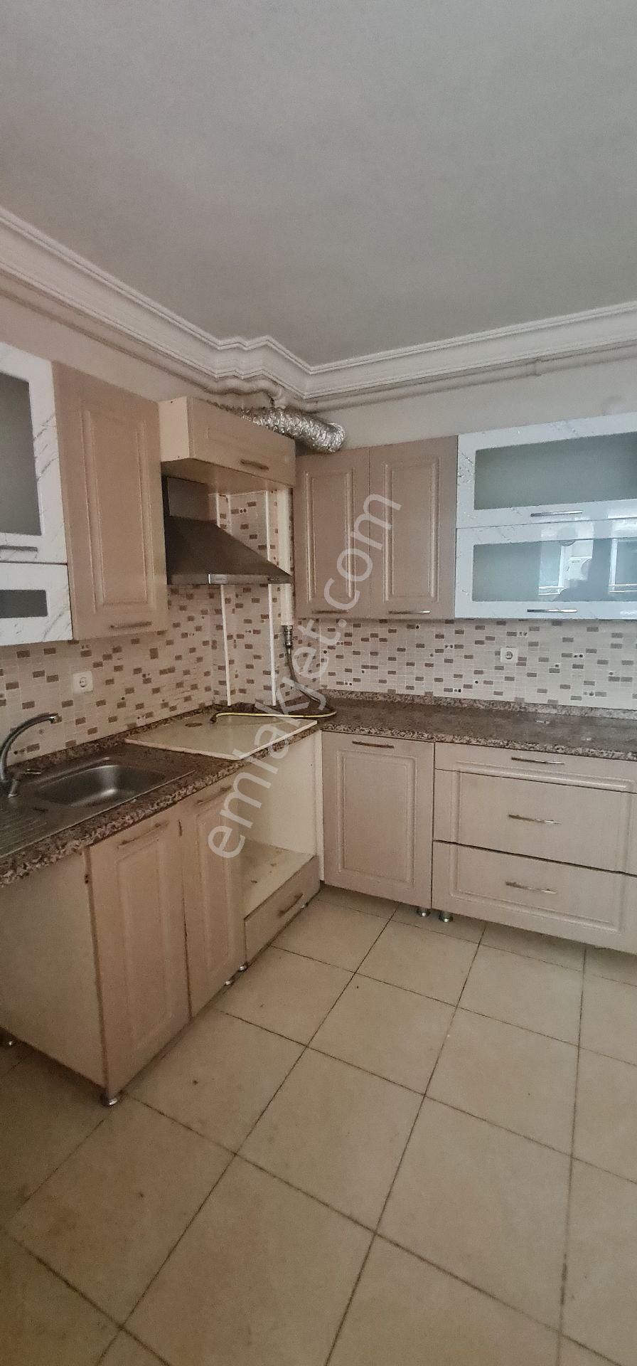 İzmir Konak Zafertepe Mahallesi Kiralık - Görsel 13
