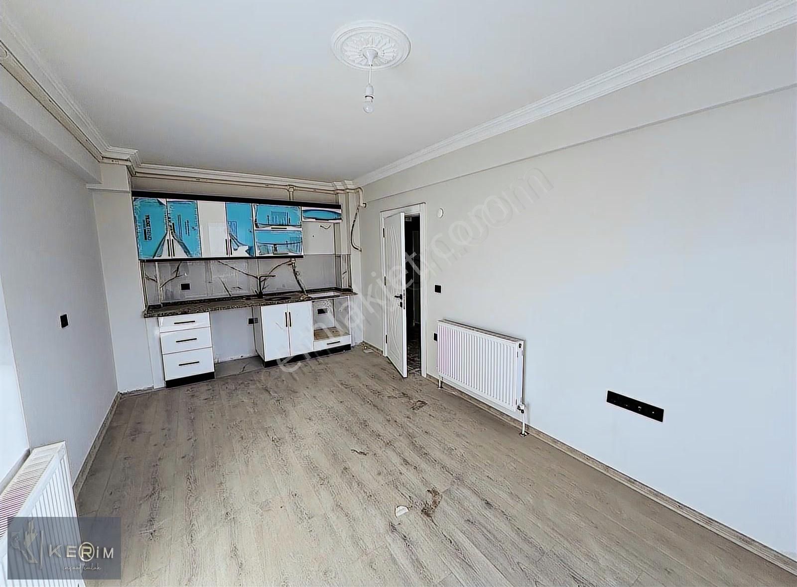 Kerim'den Ayvacık Hamdibey'de 1+1 Geniş Satılık Daire