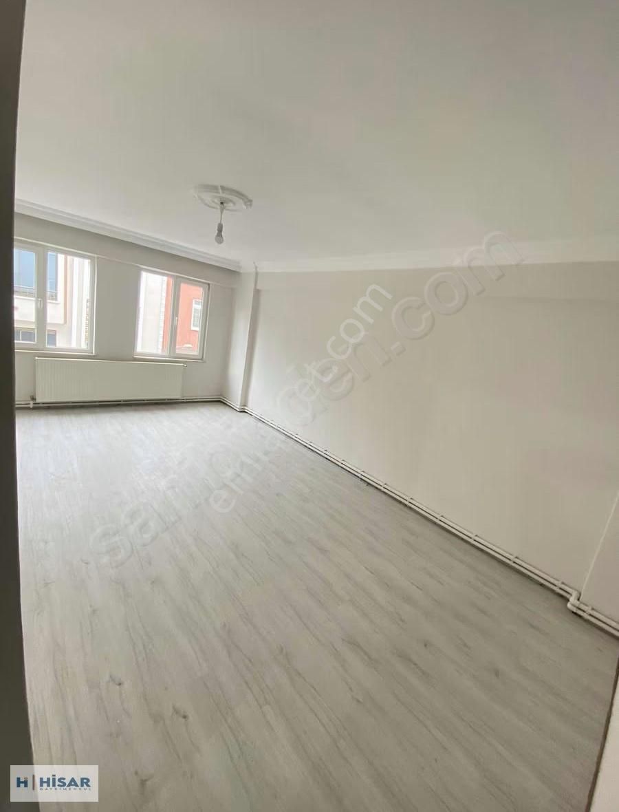 Hisar'dan Rasathane Mah 3.kat Masrafsız Dış Cepheli 3+1 Daire