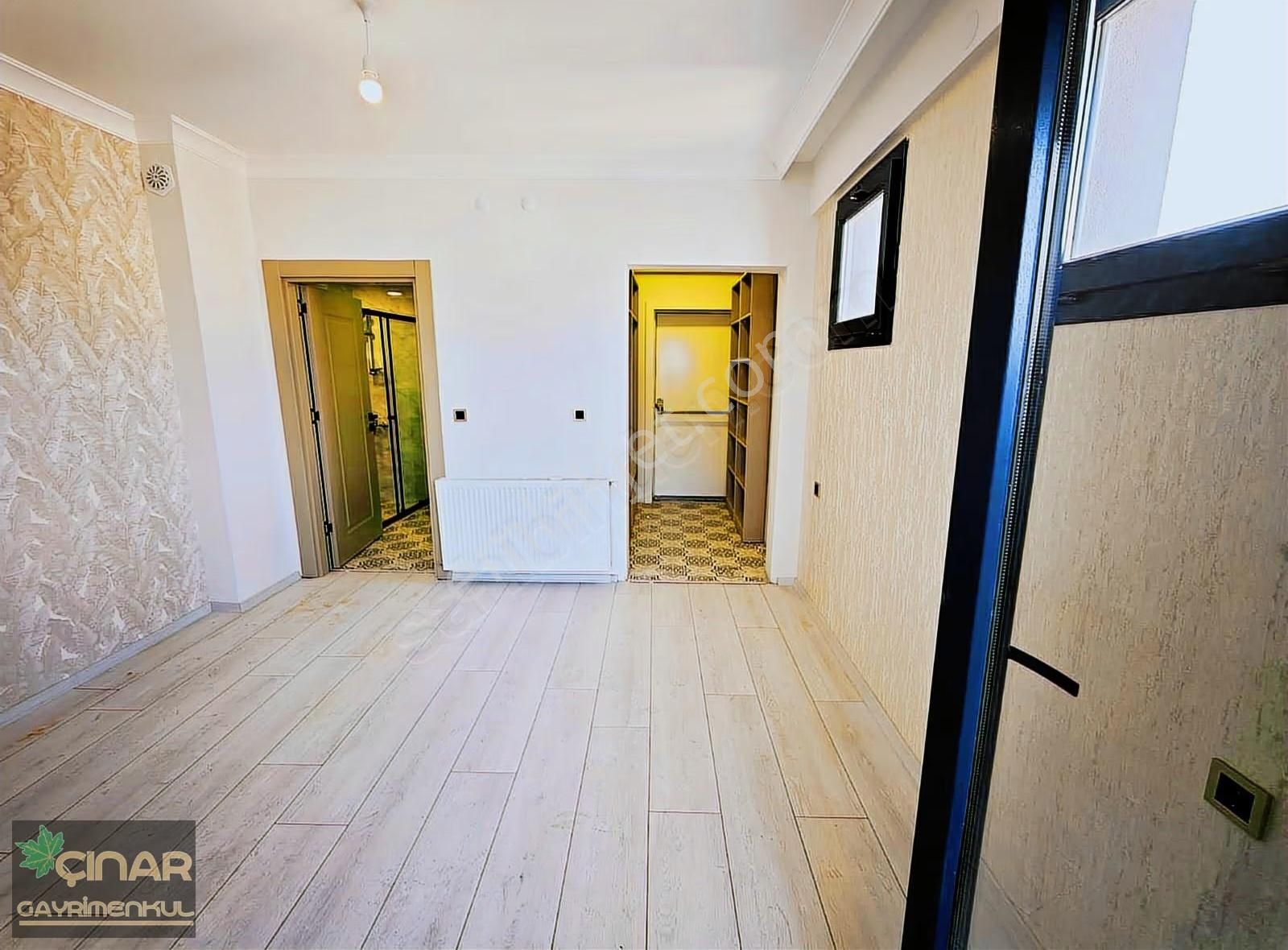 Çınar Gayrimenkulden | Kombili 3+1 Geniş Metrekare Satılık - Görsel 16