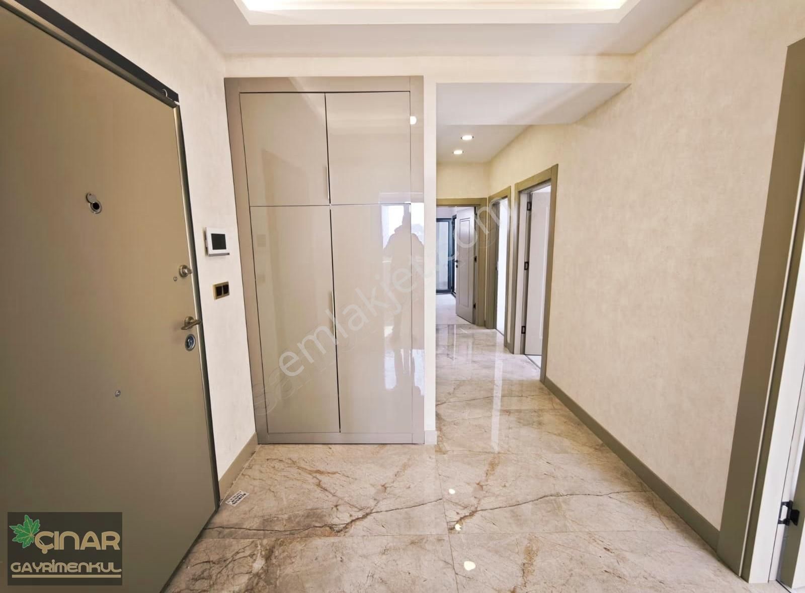Çınar Gayrimenkulden | Kombili 3+1 Geniş Metrekare Satılık - Görsel 2