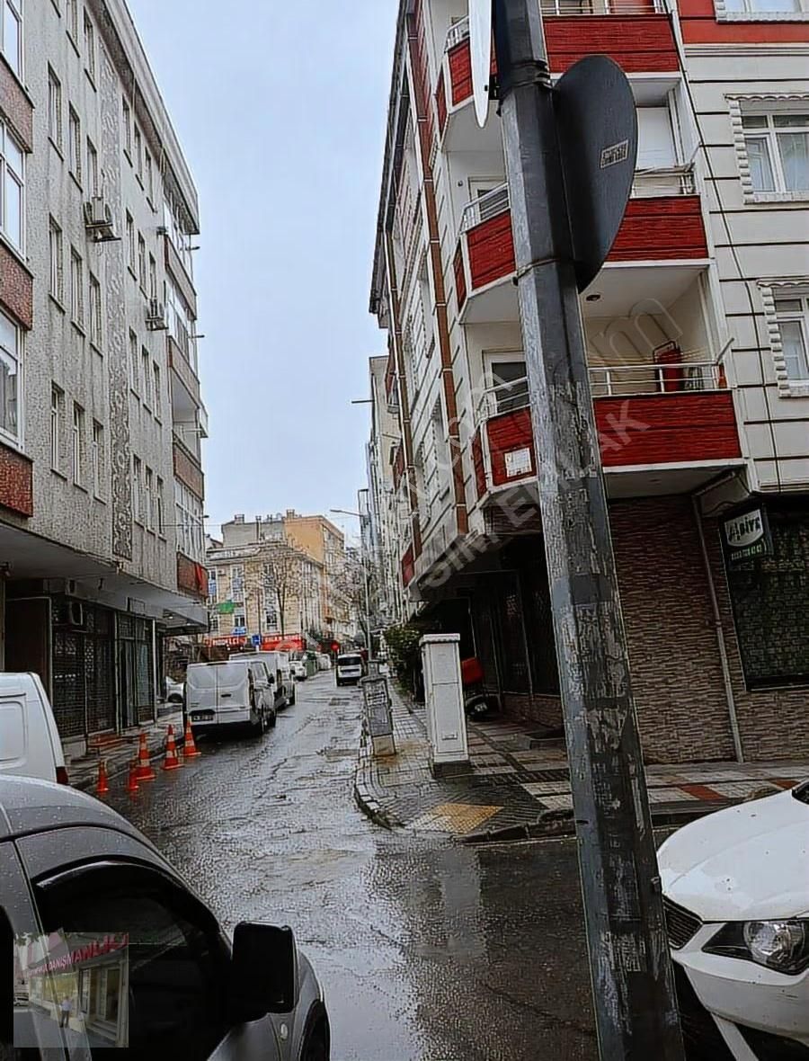 İst Bağcılar Güneşli Mah Nde Satılık Daire 3+1+120m2 Kat2 Kredil - Görsel 5