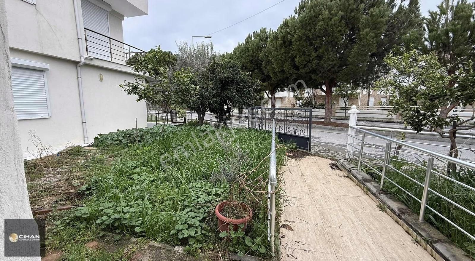 Avm Bölgesi Denize 200 Metre Yazlık - Görsel 10