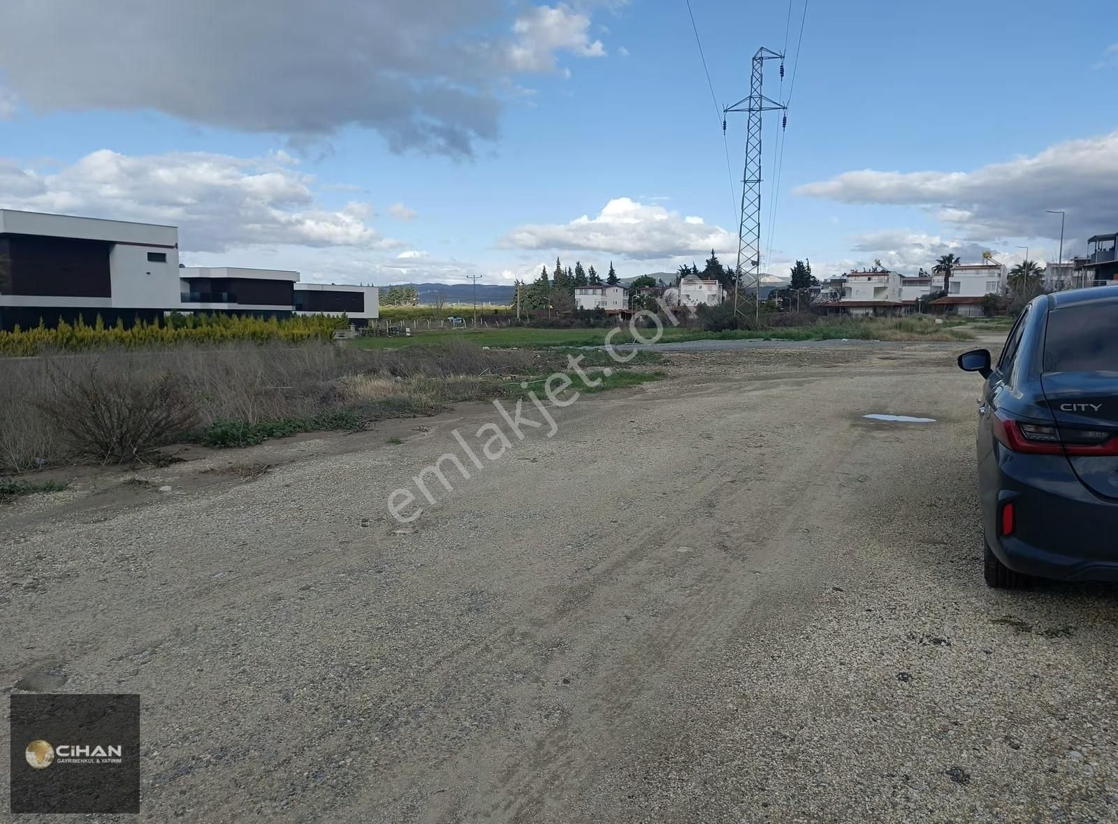 Kuşadası Güzelçamlı Da 1162,80m2 Satlık Arsa