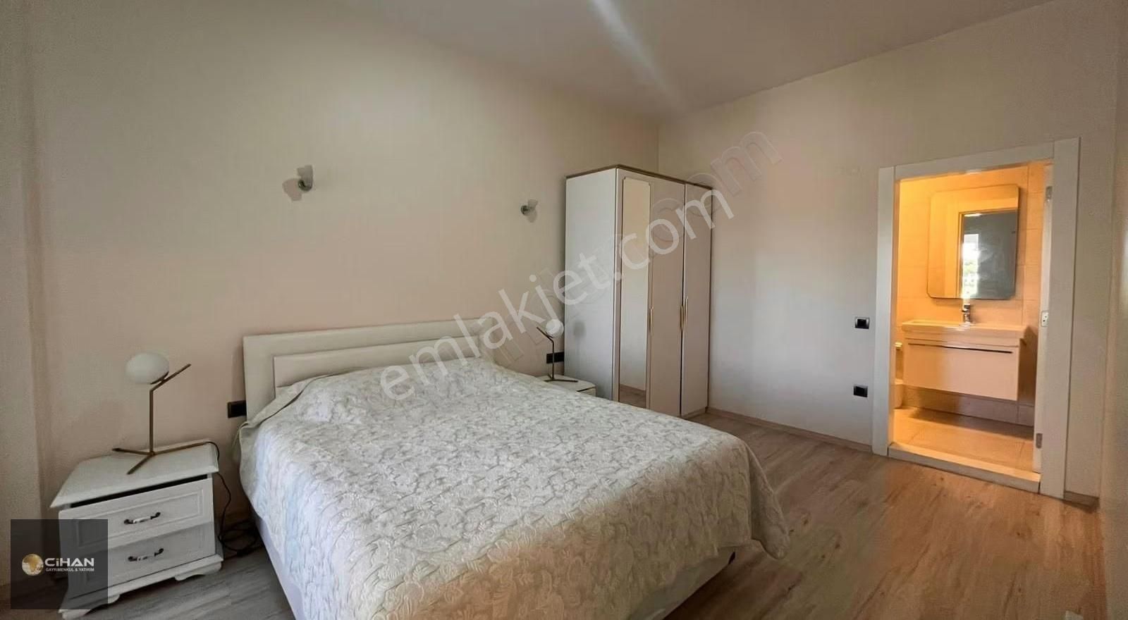 Kuşadası'nda Kadınlar Denizinde Bahçeli 2+1daire - Görsel 13