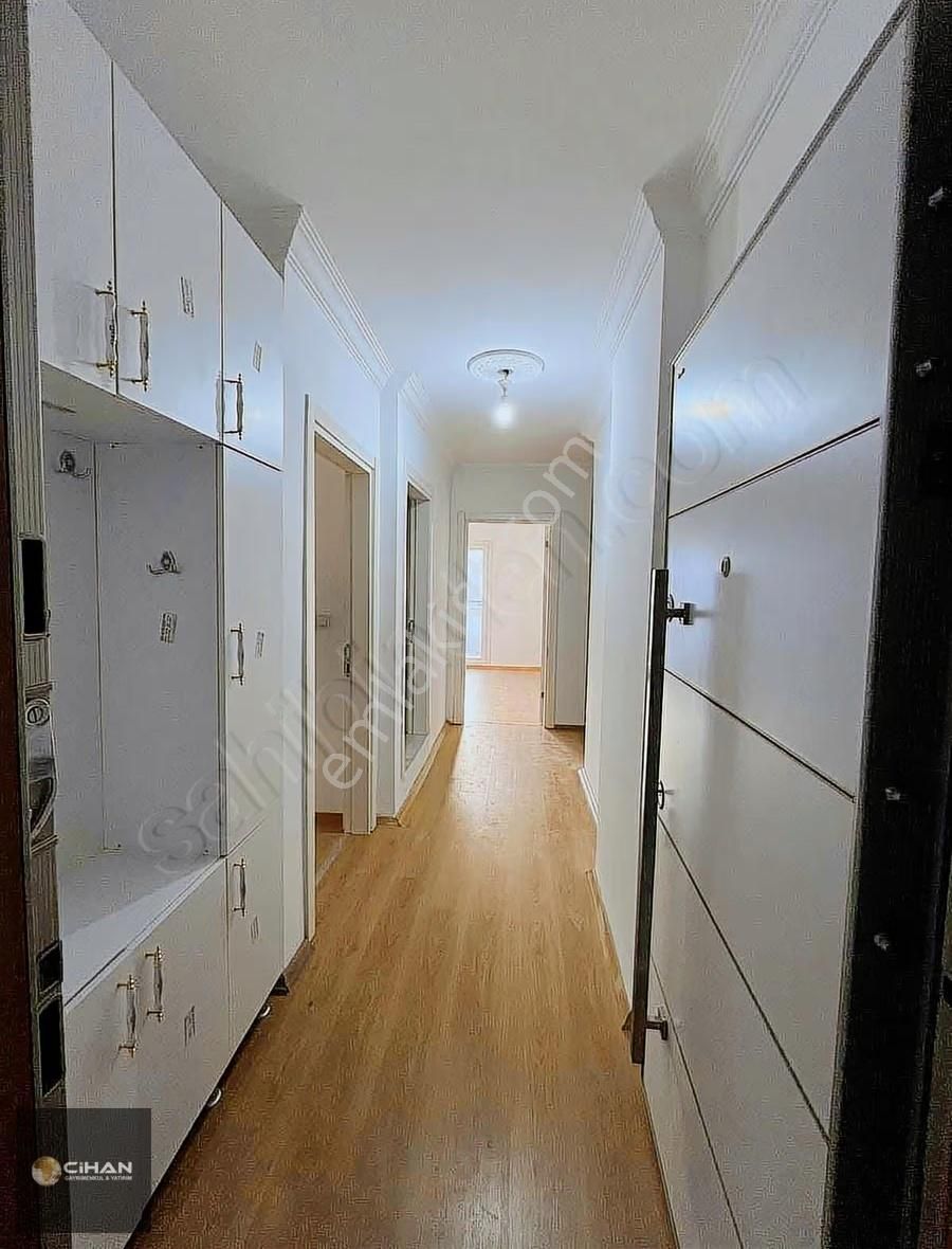 Kuşadası Davutlar Merkez Ara Kat 3 + 1 Sıfır Daıre