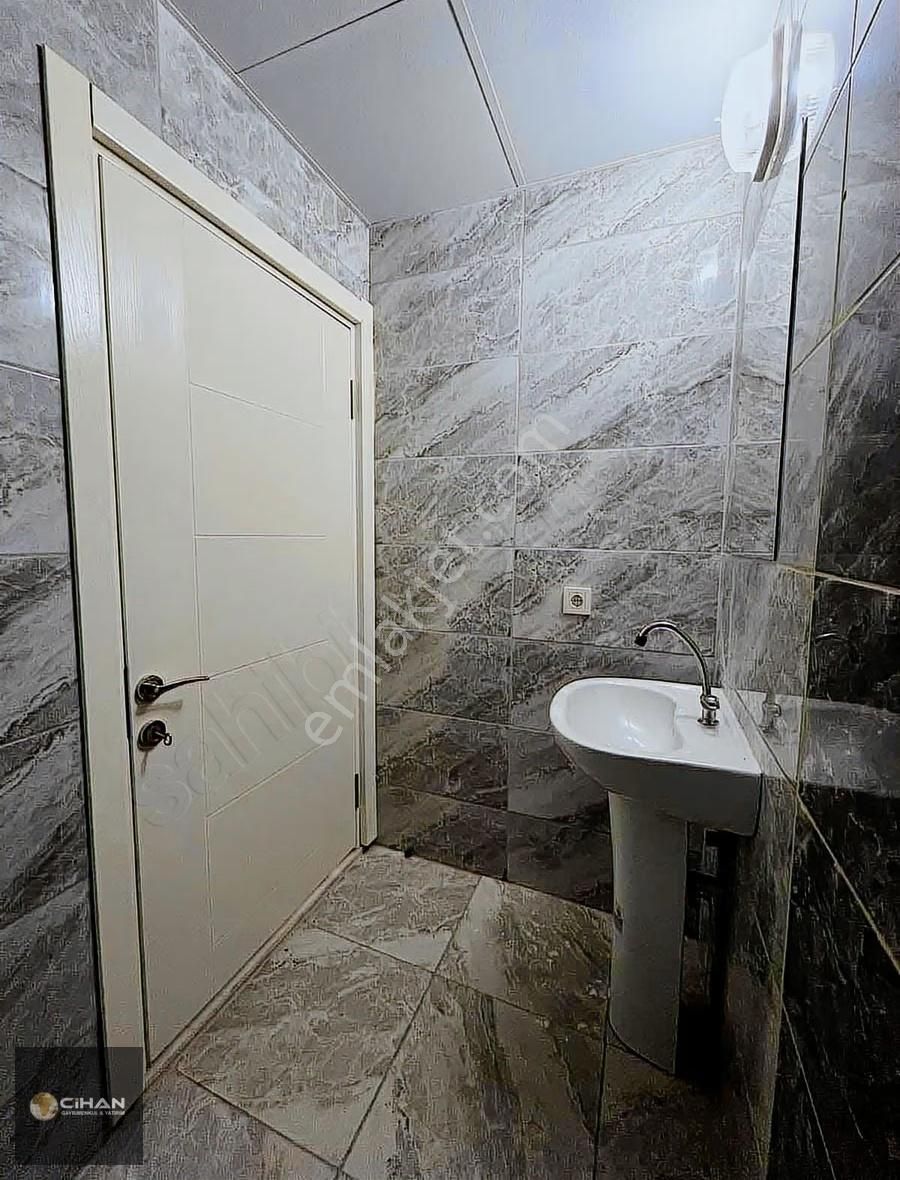 Kuşadası Davutlar Merkez Ara Kat 3 + 1 Sıfır Daıre - Görsel 6