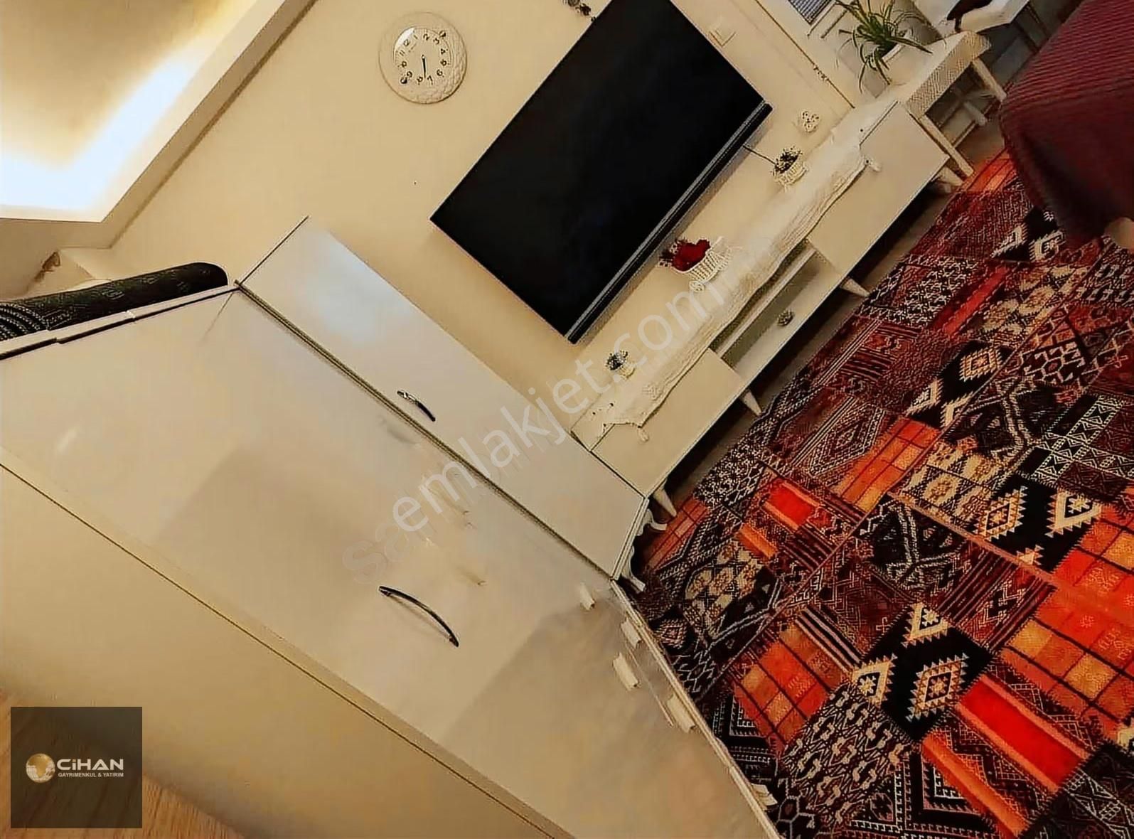 Kuşadası Merkez 6+2 Çatı Dubleks Daire - Görsel 13