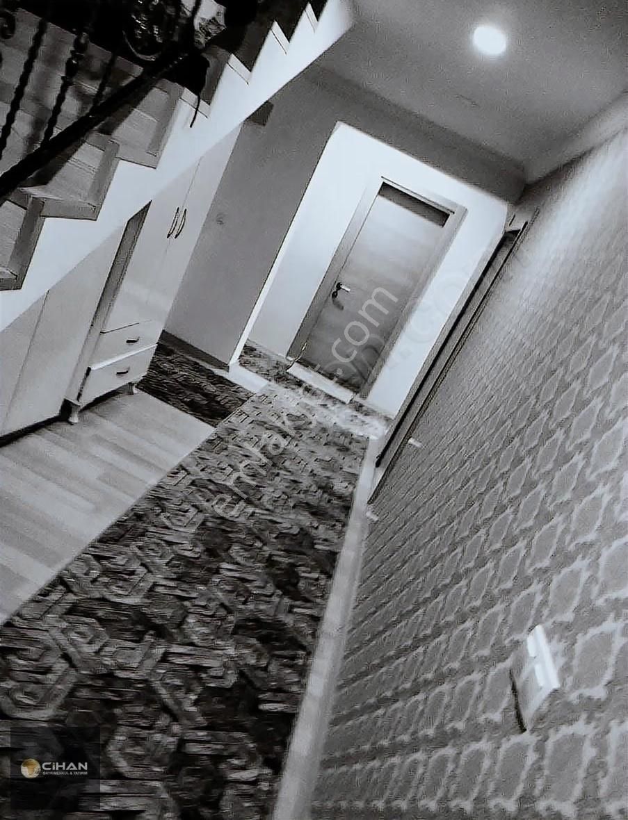 Kuşadası Merkez 6+2 Çatı Dubleks Daire - Görsel 2