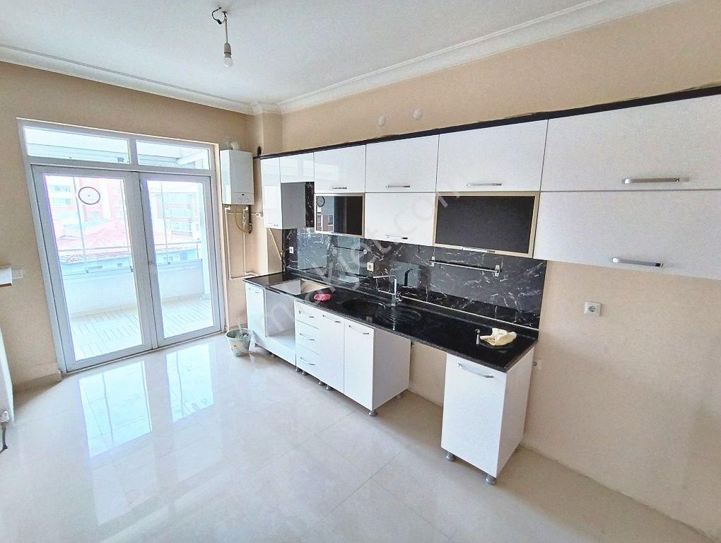 Cihandan Pamuklar Seval Ve Kızılcahamam Cadde Üzeri Satlık 3+1