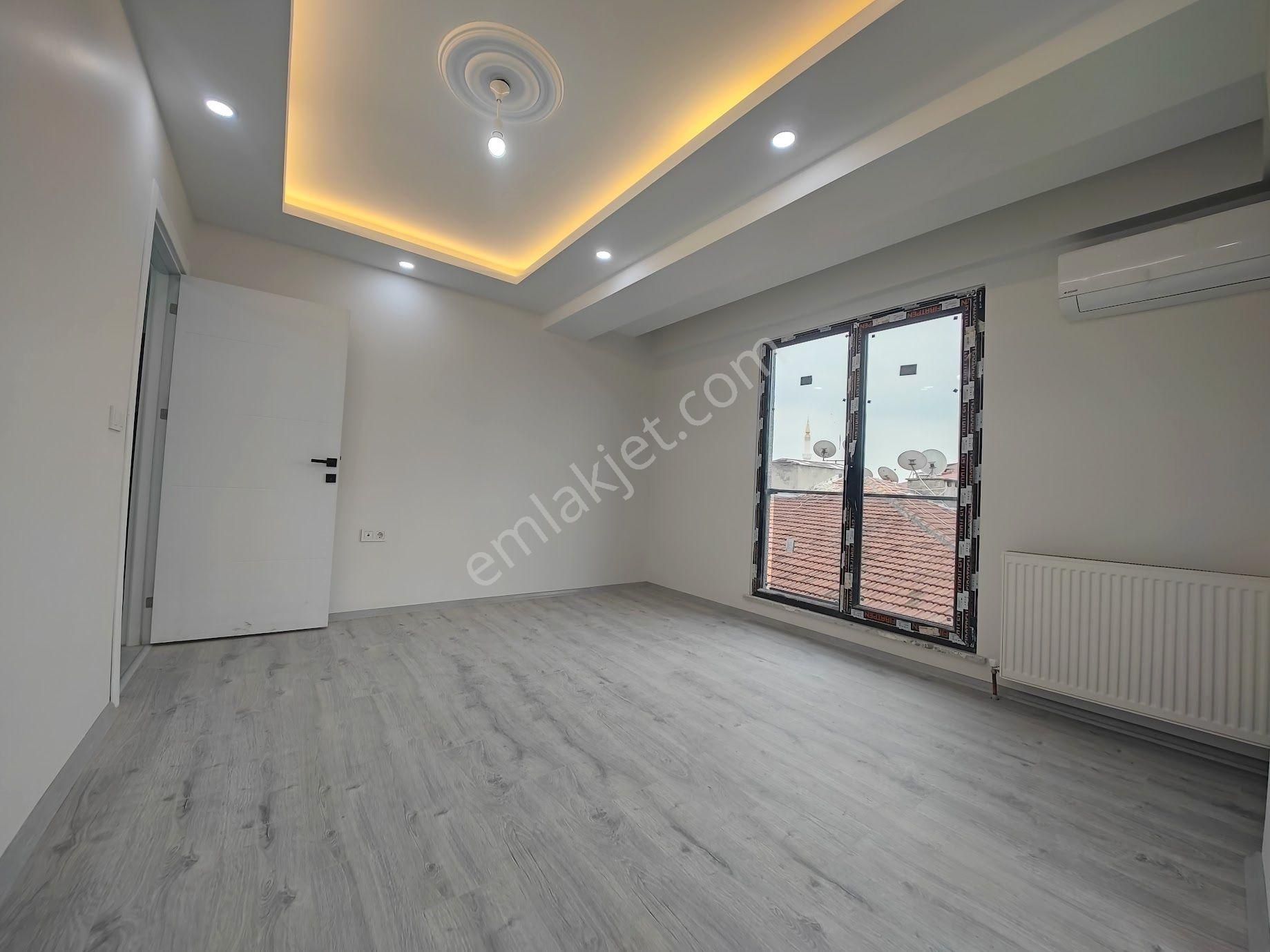 Yılız Dan Merkez Camine Yakın Yıldırım Beyazıt Caddesi Üerinde Sıfır Lüx Daireler 2+1 - Görsel 8