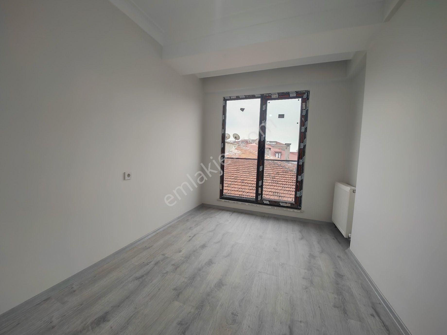 Yılız Dan Merkez Camine Yakın Yıldırım Beyazıt Caddesi Üerinde Sıfır Lüx Daireler 2+1 - Görsel 12