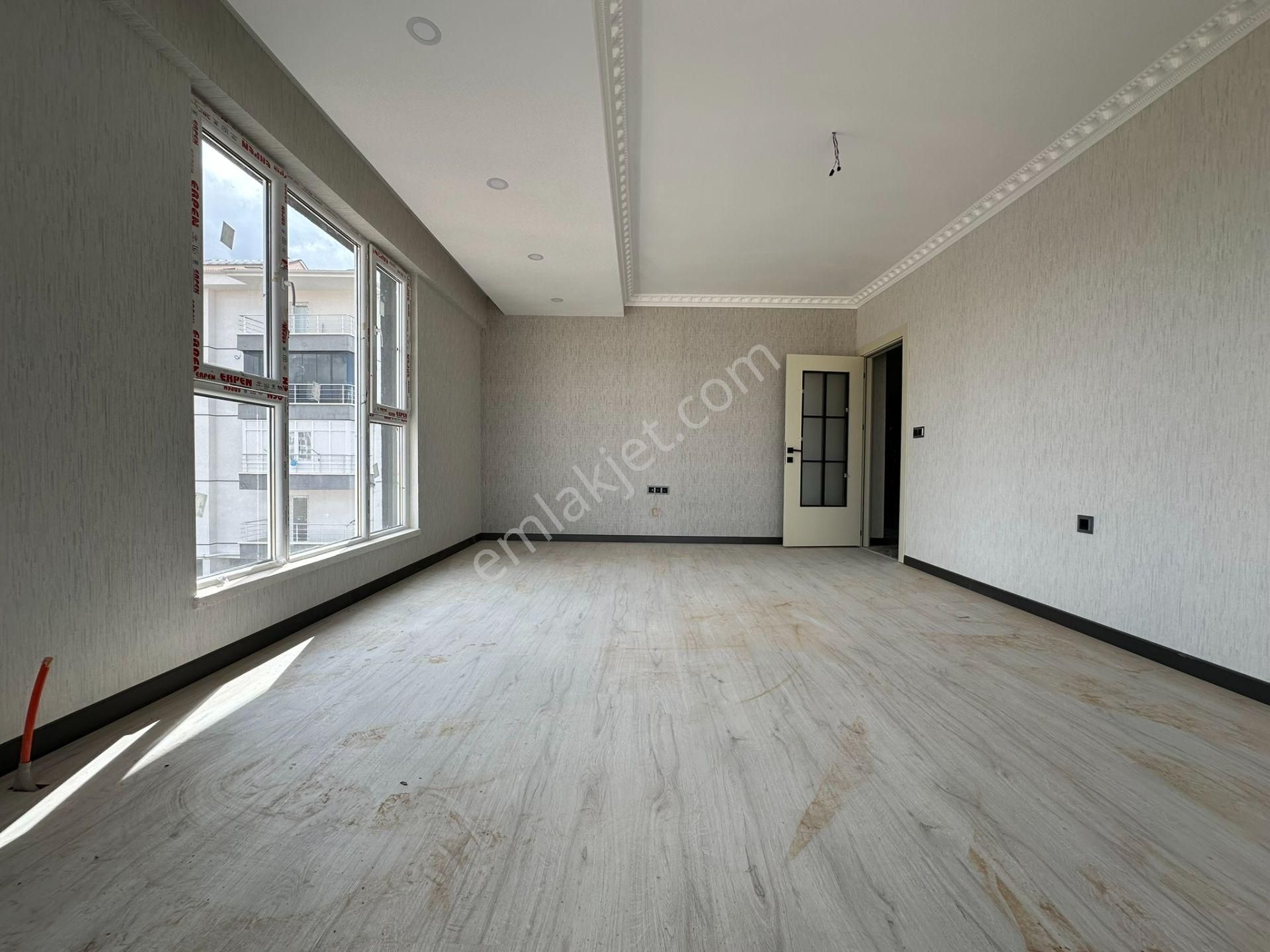 Pursaklar Mehmet Zengin Emlak'tan Asansörlü Sıfır 1.kat 3+1 Ful Yapılı Daire - Görsel 17