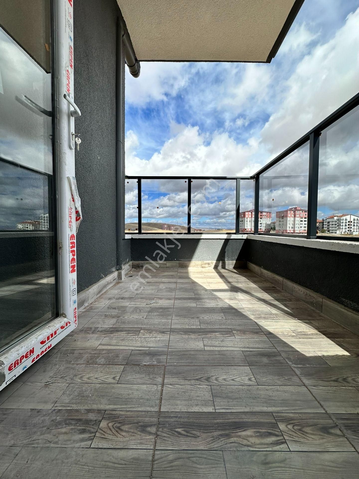 Pursaklar Mehmet Zengin Emlak'tan Asansörlü Sıfır 1.kat 3+1 Ful Yapılı Daire - Görsel 18