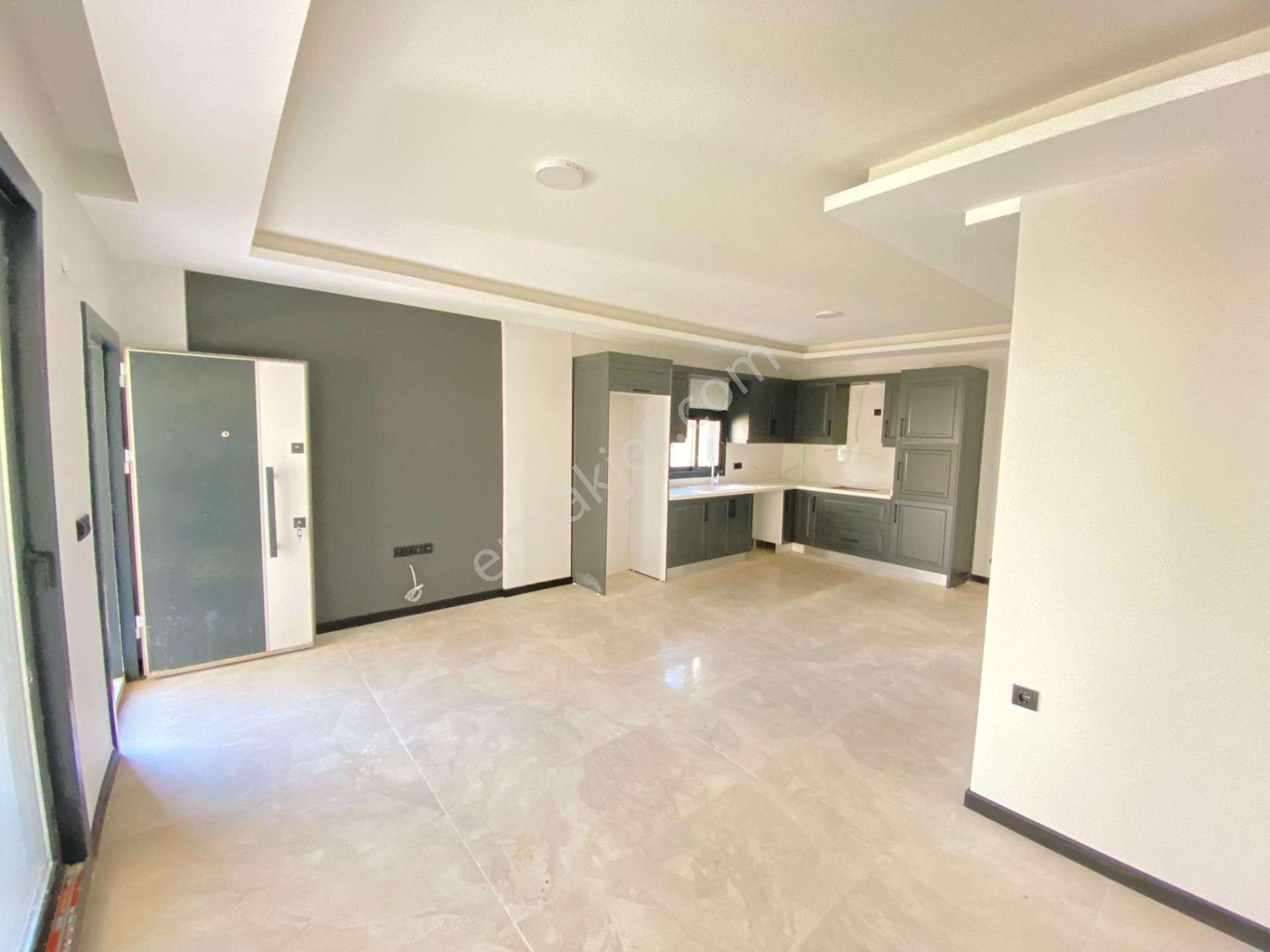 Seferihisar Cumhuriyet’te Denize 350m Mesafede, Sıfır 3+1 Köşe Villa! - Görsel 7