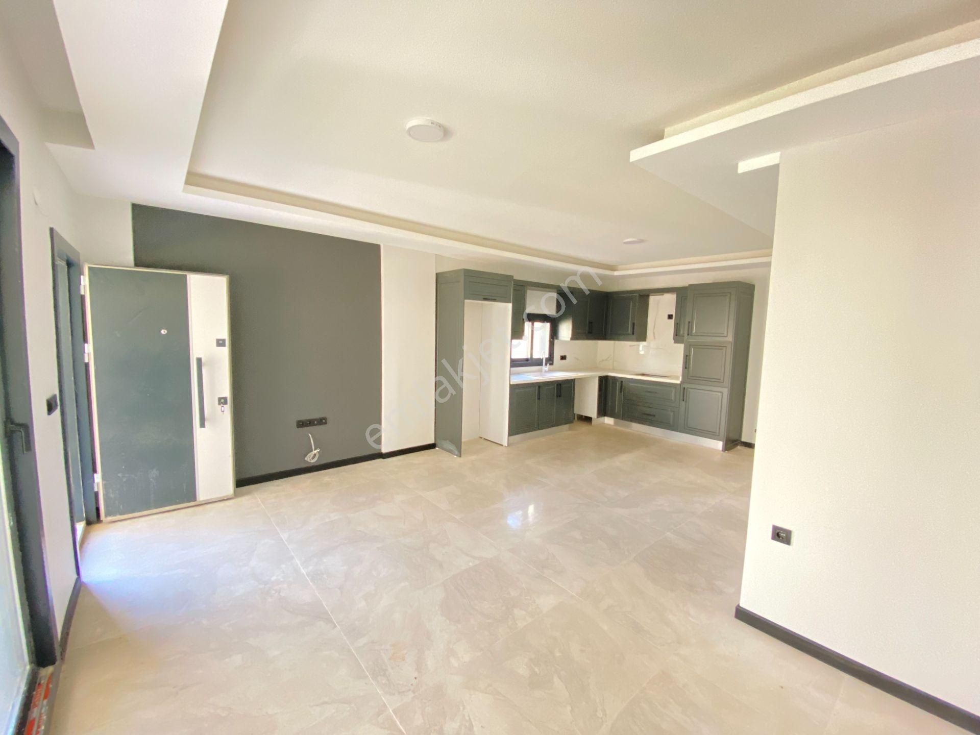 Seferihisar Cumhuriyet’te Denize 350m Mesafede, Sıfır 3+1 Köşe Villa! - Görsel 6