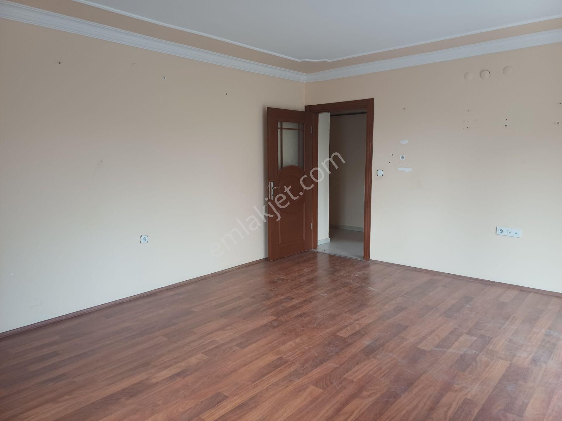 İzmir Menderes Pazaryeri Anacadde Doğalgazlı Ebebynli Otoparklı Büyük Daire - Görsel 20