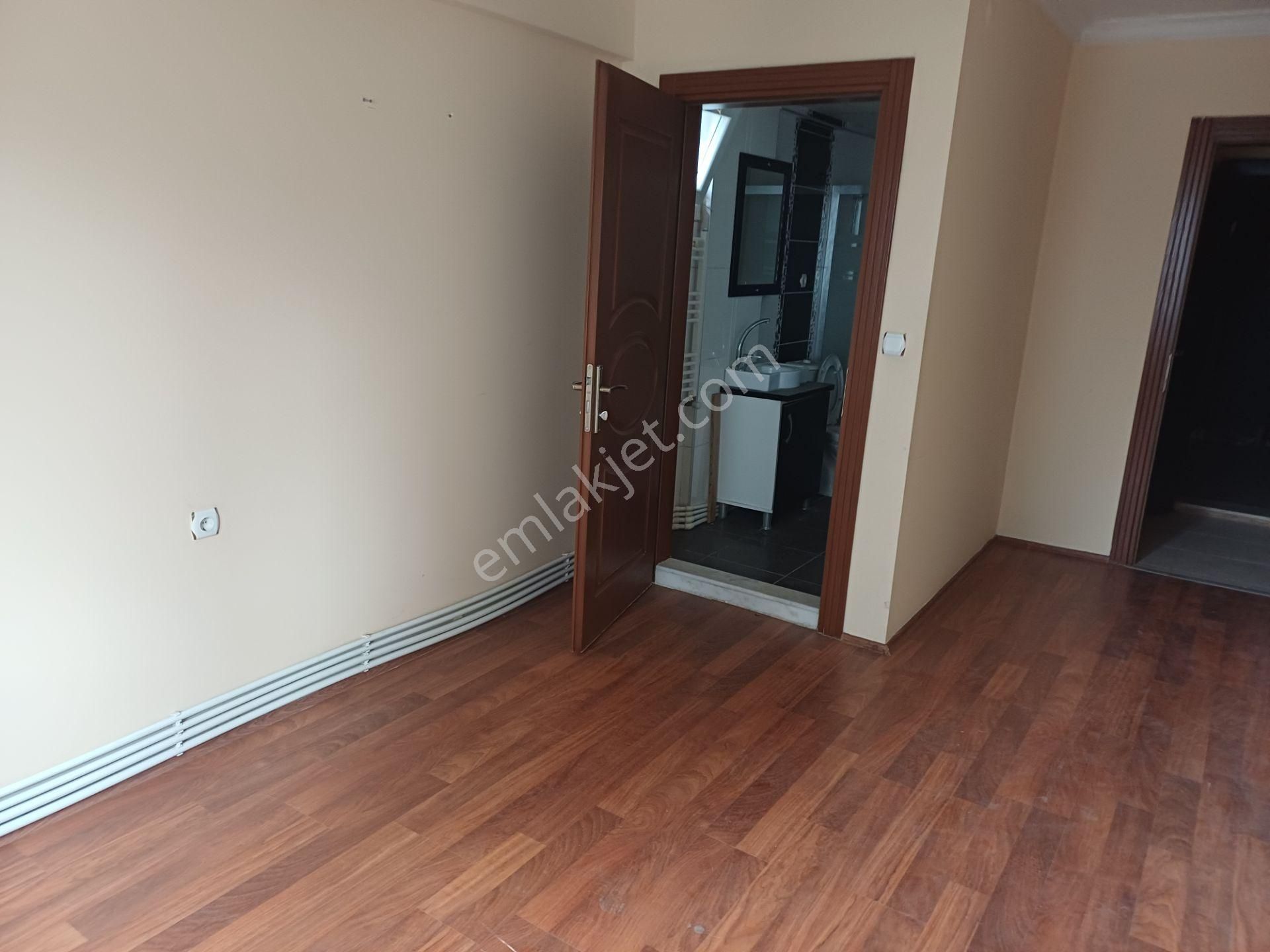 İzmir Menderes Pazaryeri Anacadde Doğalgazlı Ebebynli Otoparklı Büyük Daire - Görsel 34