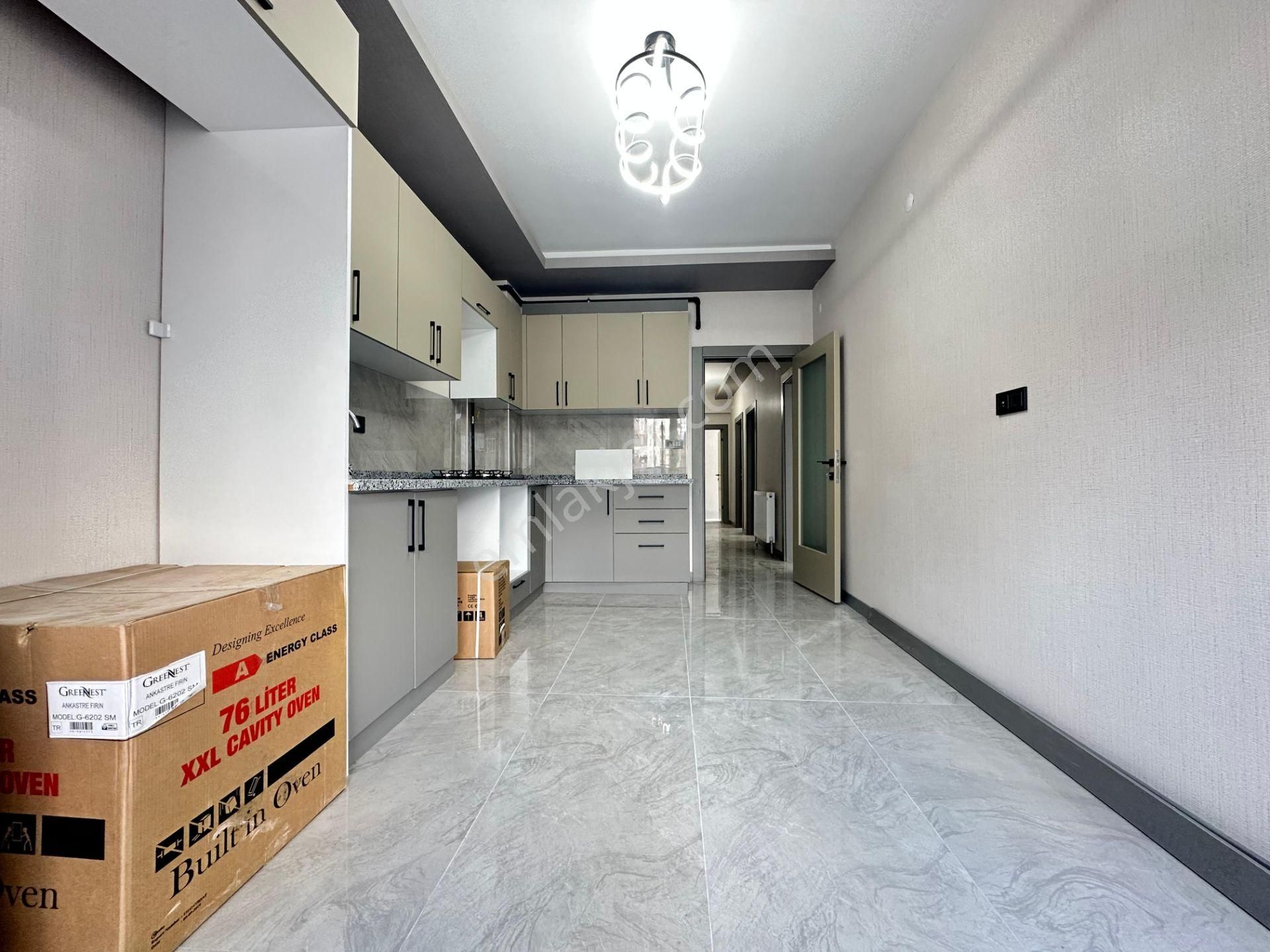 Pursaklar Mehmet Zengin Emlak'tan Teras Balkonlu Otoparklı Sitede 11.kat 4+1 Sıfır Daire - Görsel 7