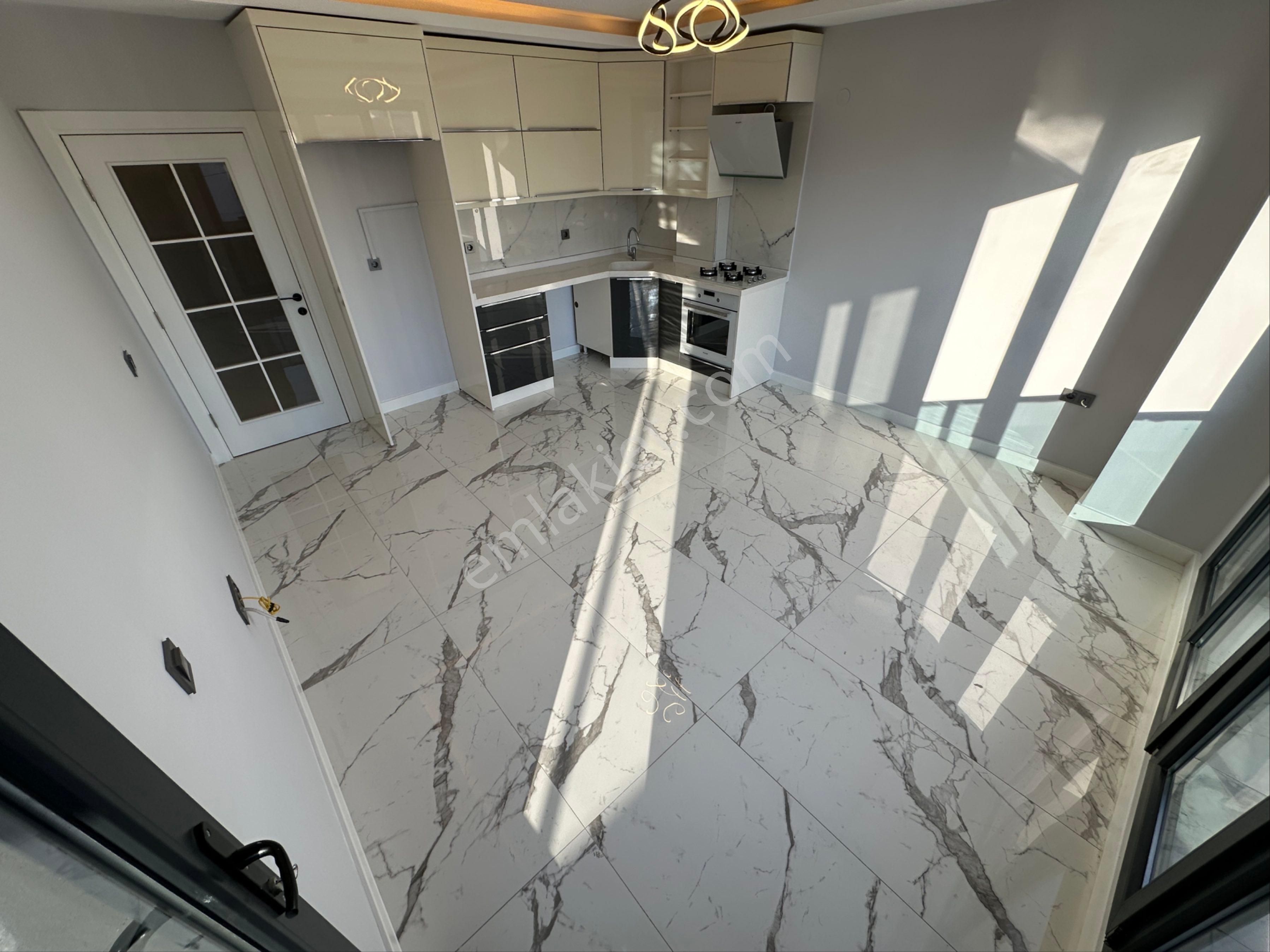 Cantan Emlaktan Akçay'da 1+1 3 Yaşında Lüks Tasarımlı Fırsat Daire - Görsel 23