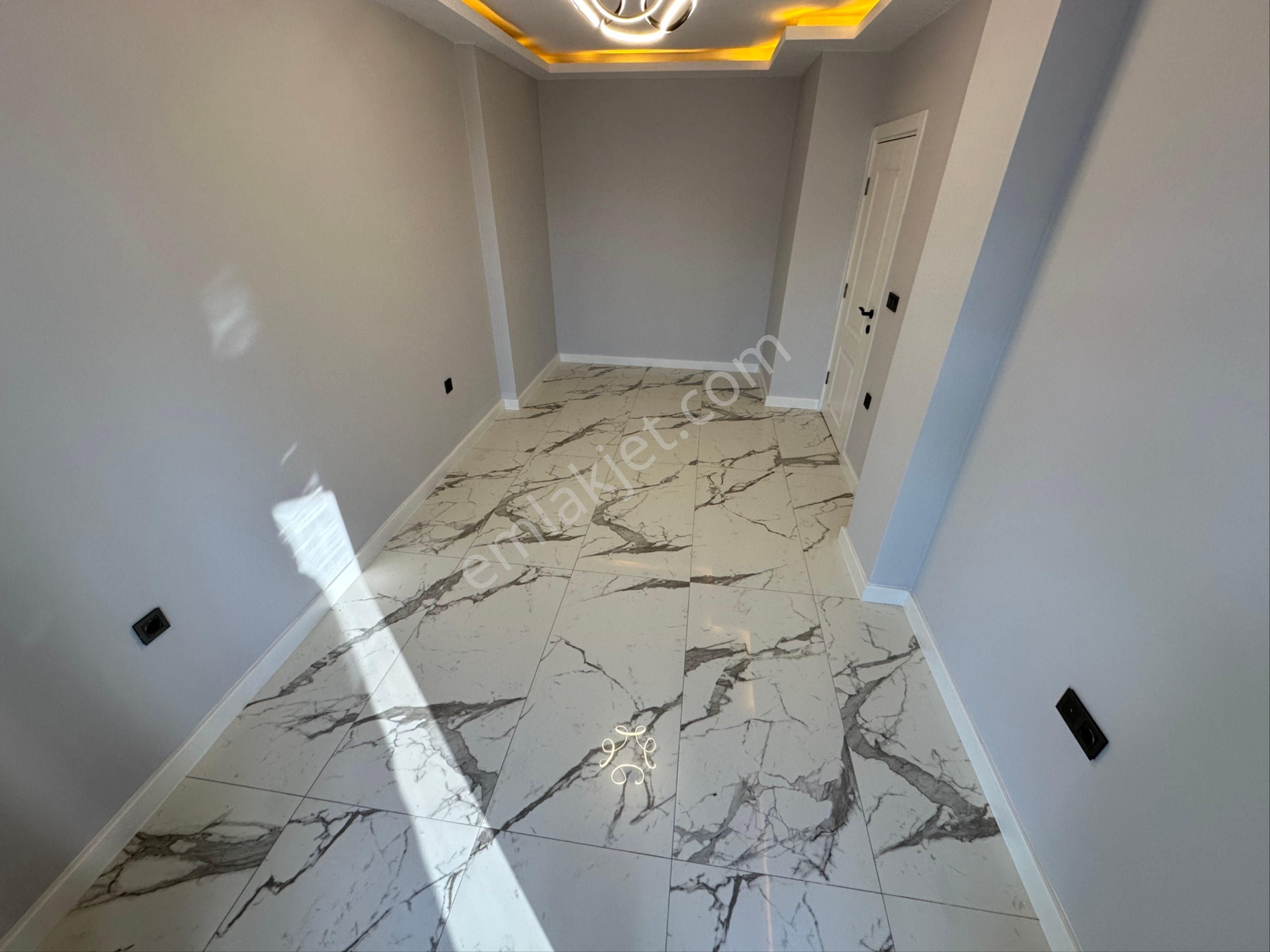 Cantan Emlaktan Akçay'da 1+1 3 Yaşında Lüks Tasarımlı Fırsat Daire - Görsel 9