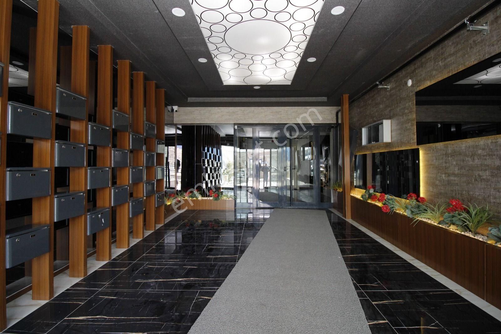 Pursaklar Mehmet Zengin Emlak'tan Otoparklı 6.kat 4+1 Ultr Lüks Sitede Daire - Görsel 27