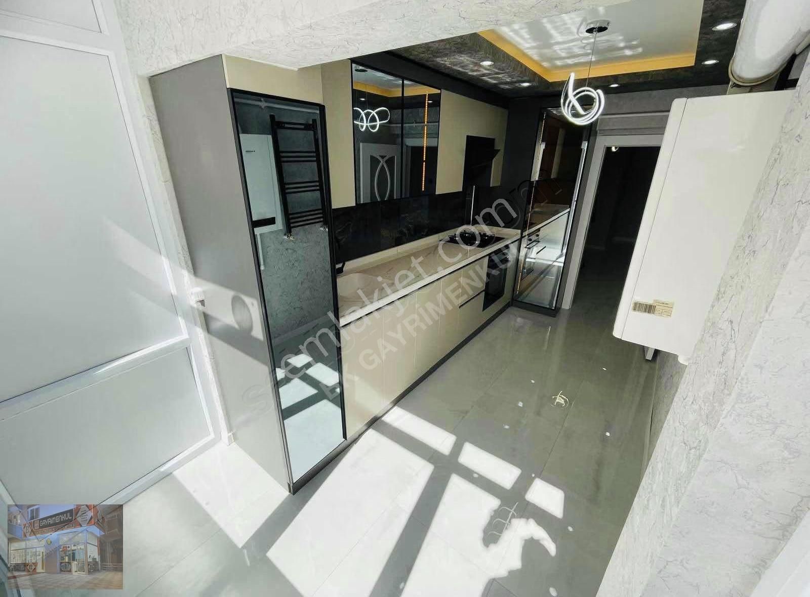 Bk Gayrimenkulden Mareşal Çakmak Mah. Katta Yapılı Satılık Daire