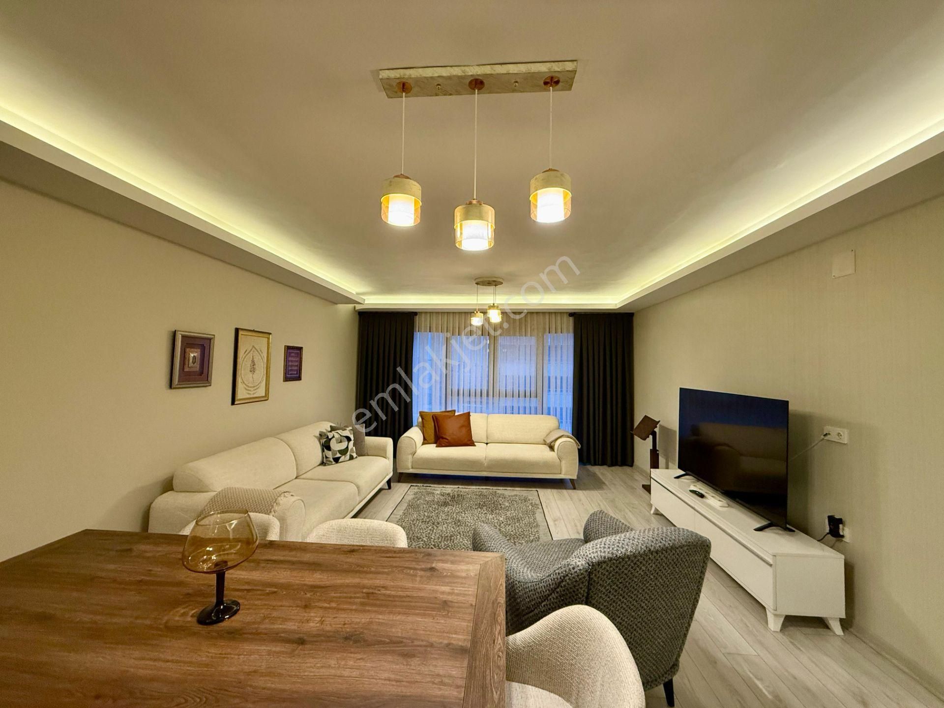 Pursaklar Mehmet Zengin Emlak'tan Teras Balkonlu Çift Banyolu 6.kat 4+1 Ultra Lüks Sitede Daire - Görsel 16