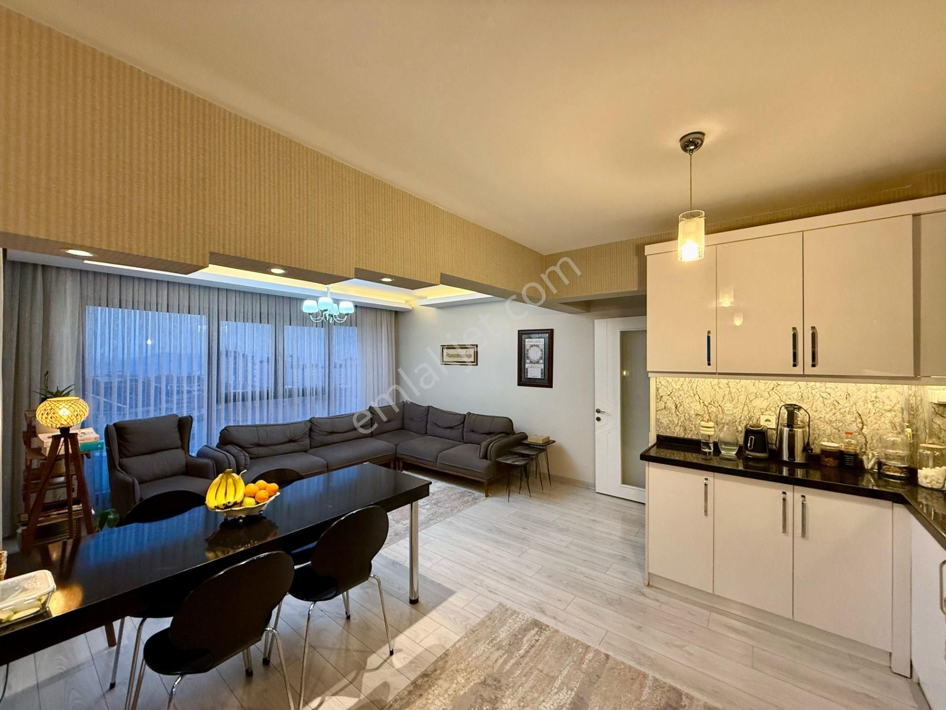 Pursaklar Mehmet Zengin Emlak'tan Teras Balkonlu Çift Banyolu 6.kat 4+1 Ultra Lüks Sitede Daire - Görsel 8