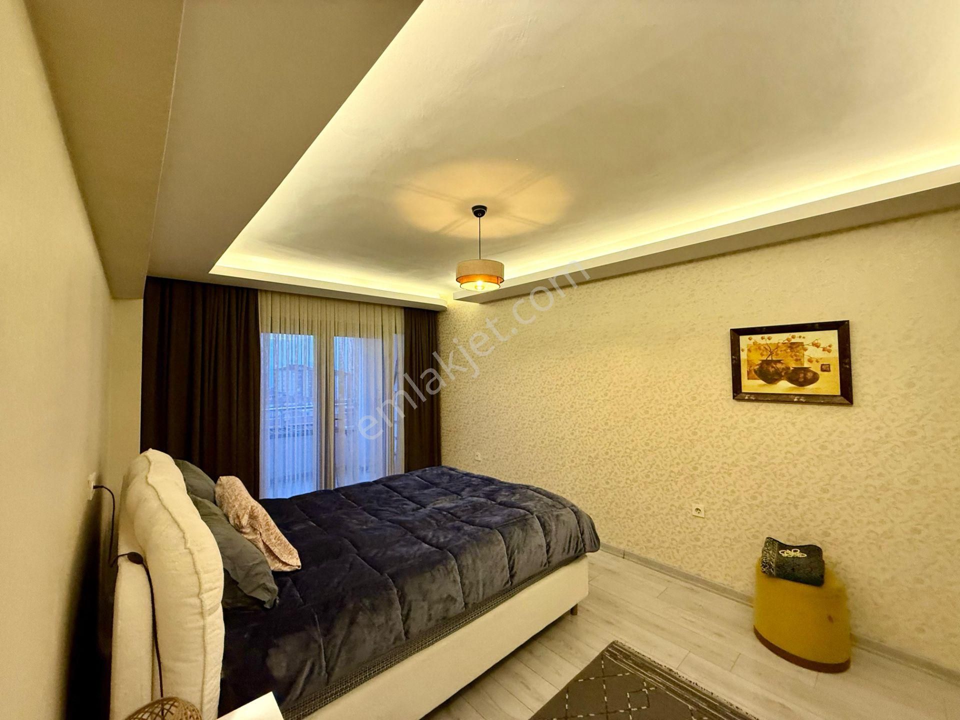 Pursaklar Mehmet Zengin Emlak'tan Teras Balkonlu Çift Banyolu 6.kat 4+1 Ultra Lüks Sitede Daire - Görsel 27