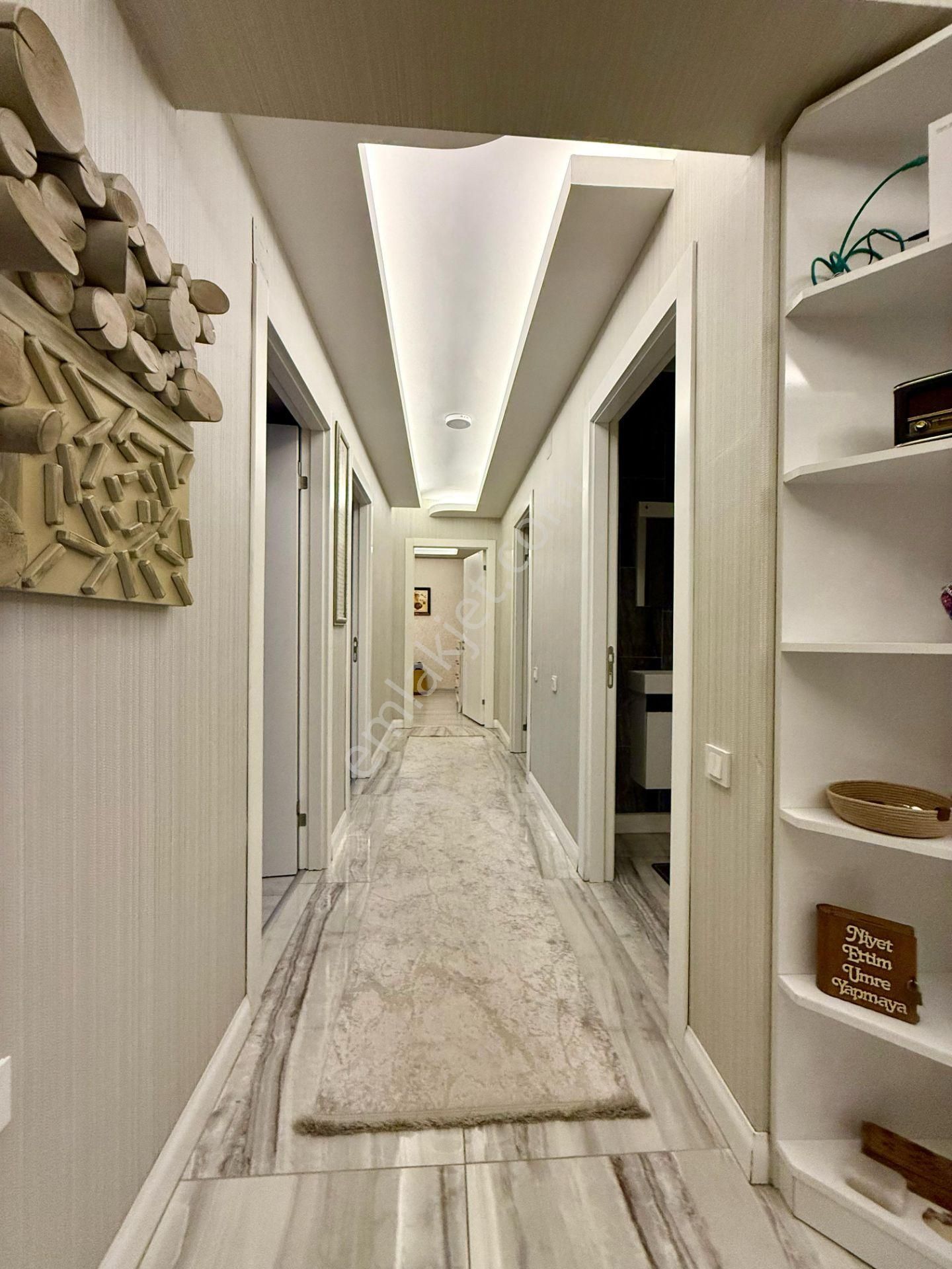 Pursaklar Mehmet Zengin Emlak'tan Teras Balkonlu Çift Banyolu 6.kat 4+1 Ultra Lüks Sitede Daire - Görsel 35