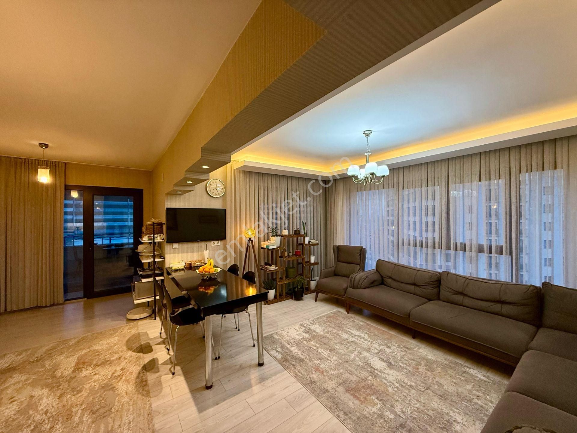 Pursaklar Mehmet Zengin Emlak'tan Teras Balkonlu Çift Banyolu 6.kat 4+1 Ultra Lüks Sitede Daire - Görsel 6