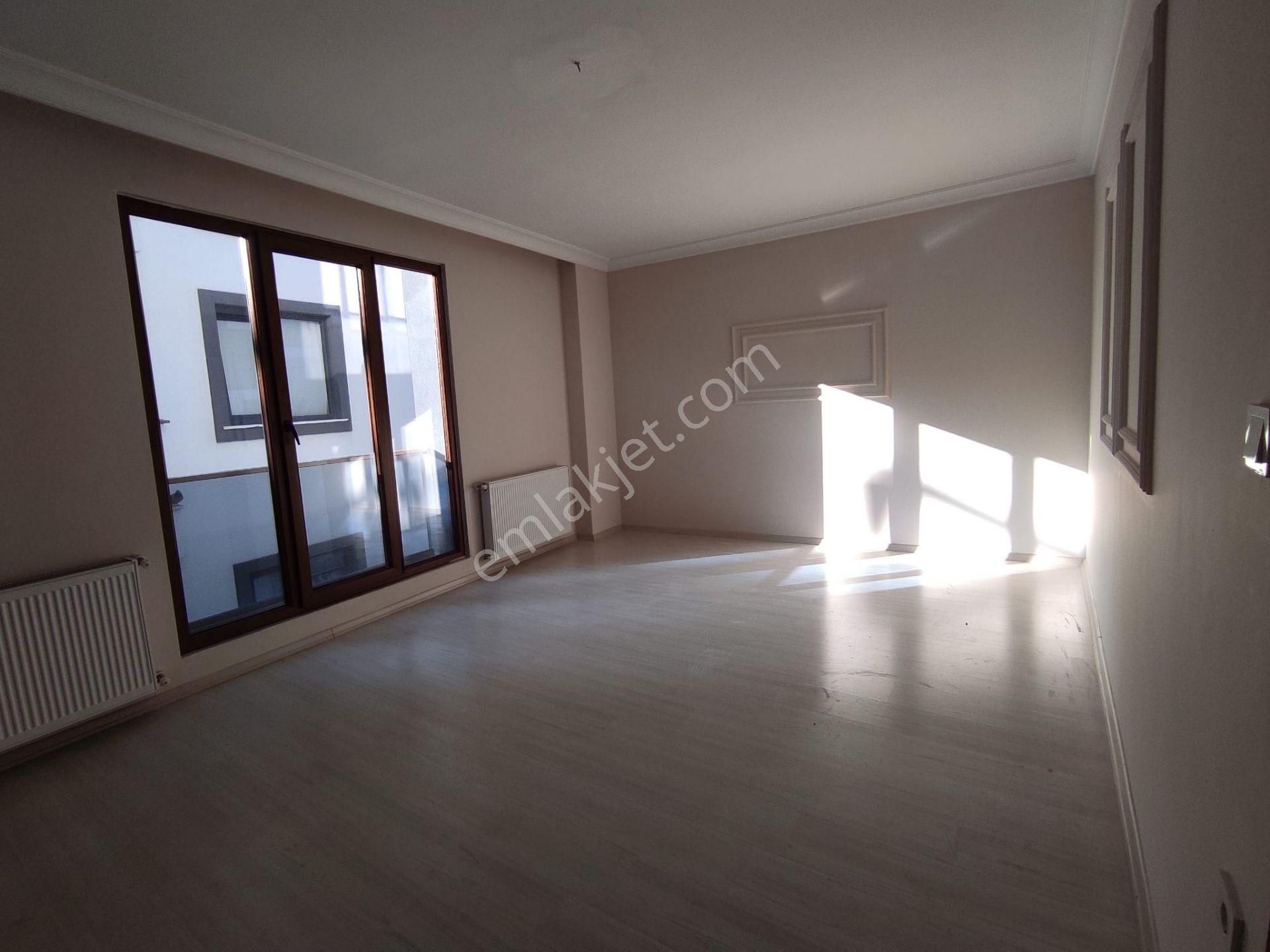 Yenidoğan Merkezde 2+1 Arakat Asansörlü Kiralık Daire - Görsel 3