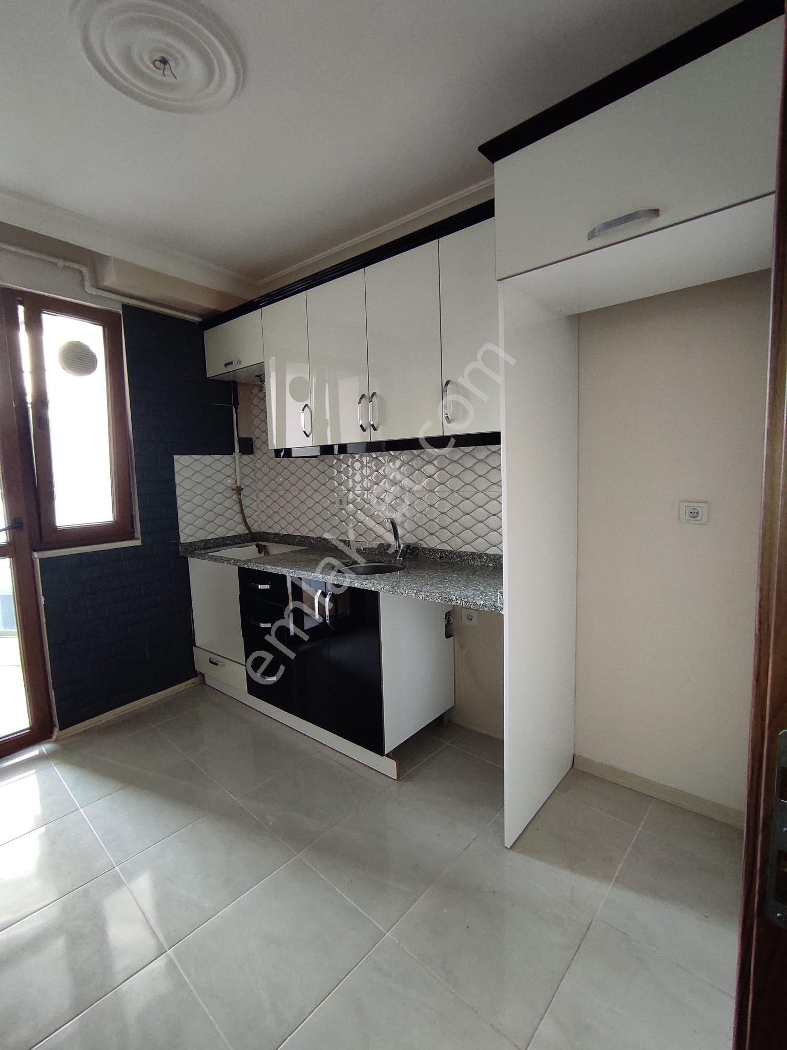 Yenidoğan Merkezde 2+1 Arakat Asansörlü Kiralık Daire - Görsel 10