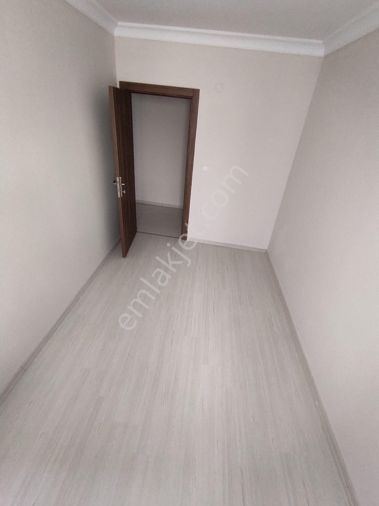 Yenidoğan Merkezde 2+1 Arakat Asansörlü Kiralık Daire - Görsel 15