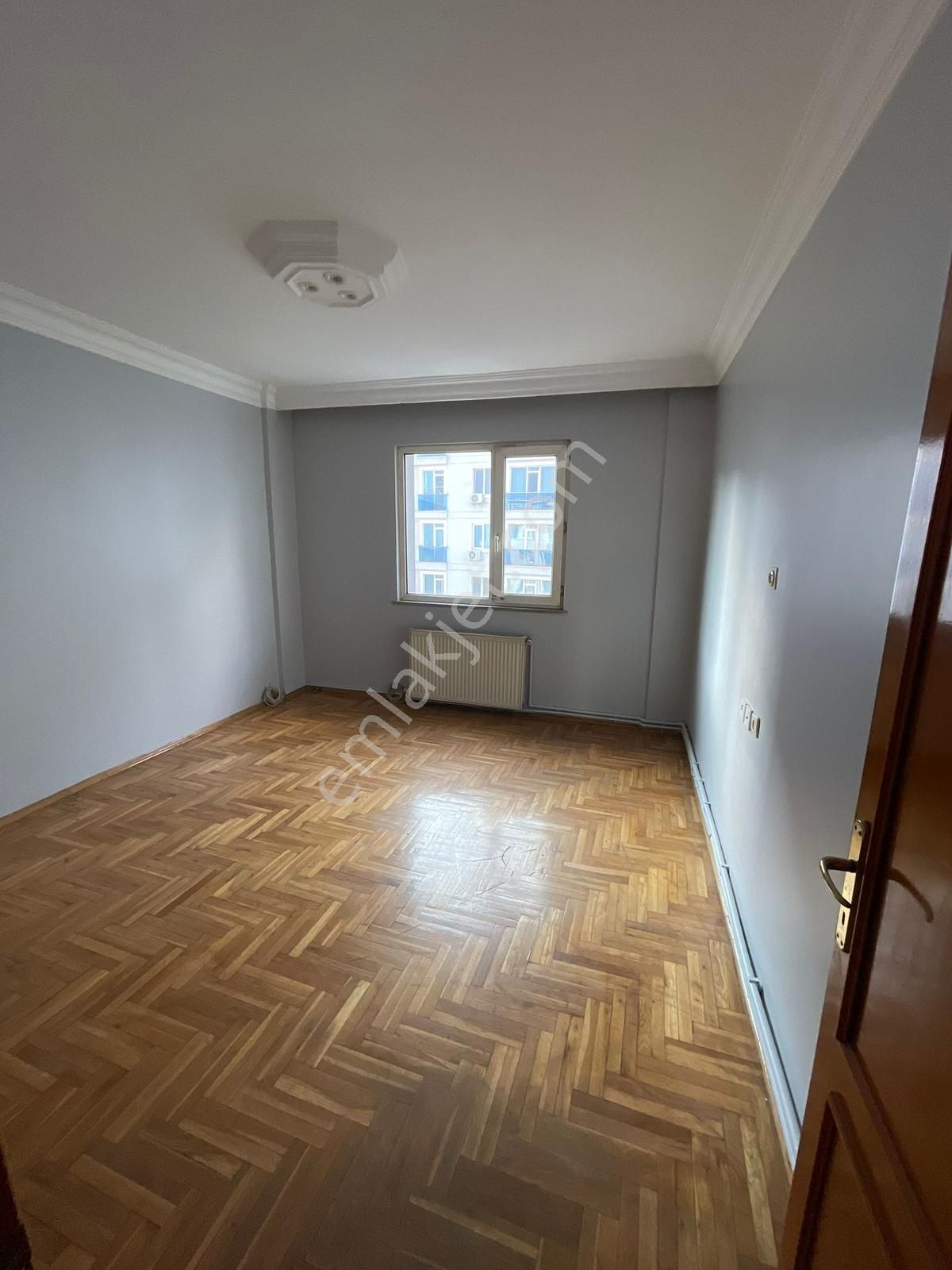 Vista Yapı'dan Metrobüse Yakın Aile Sitesinde Kiralık 3+1 - Görsel 19