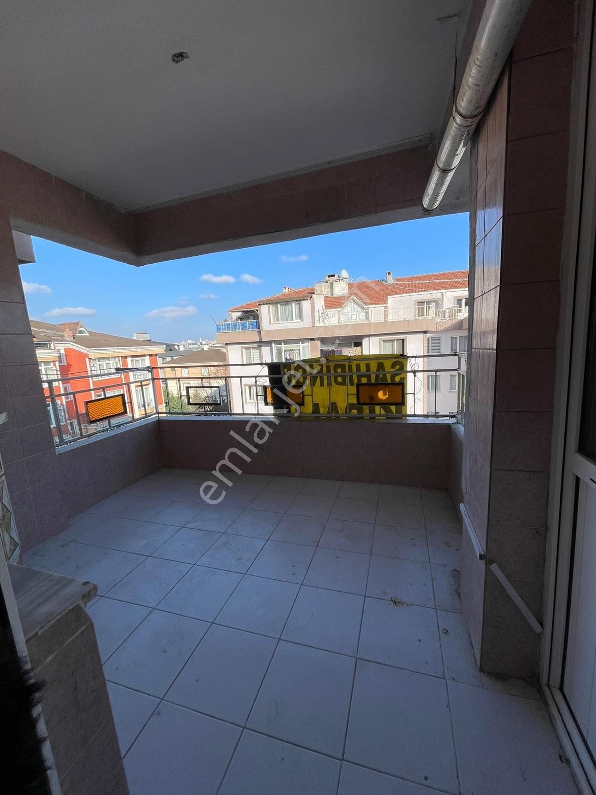 Vista Yapı'dan Metrobüse Yakın Aile Sitesinde Kiralık 3+1 - Görsel 35