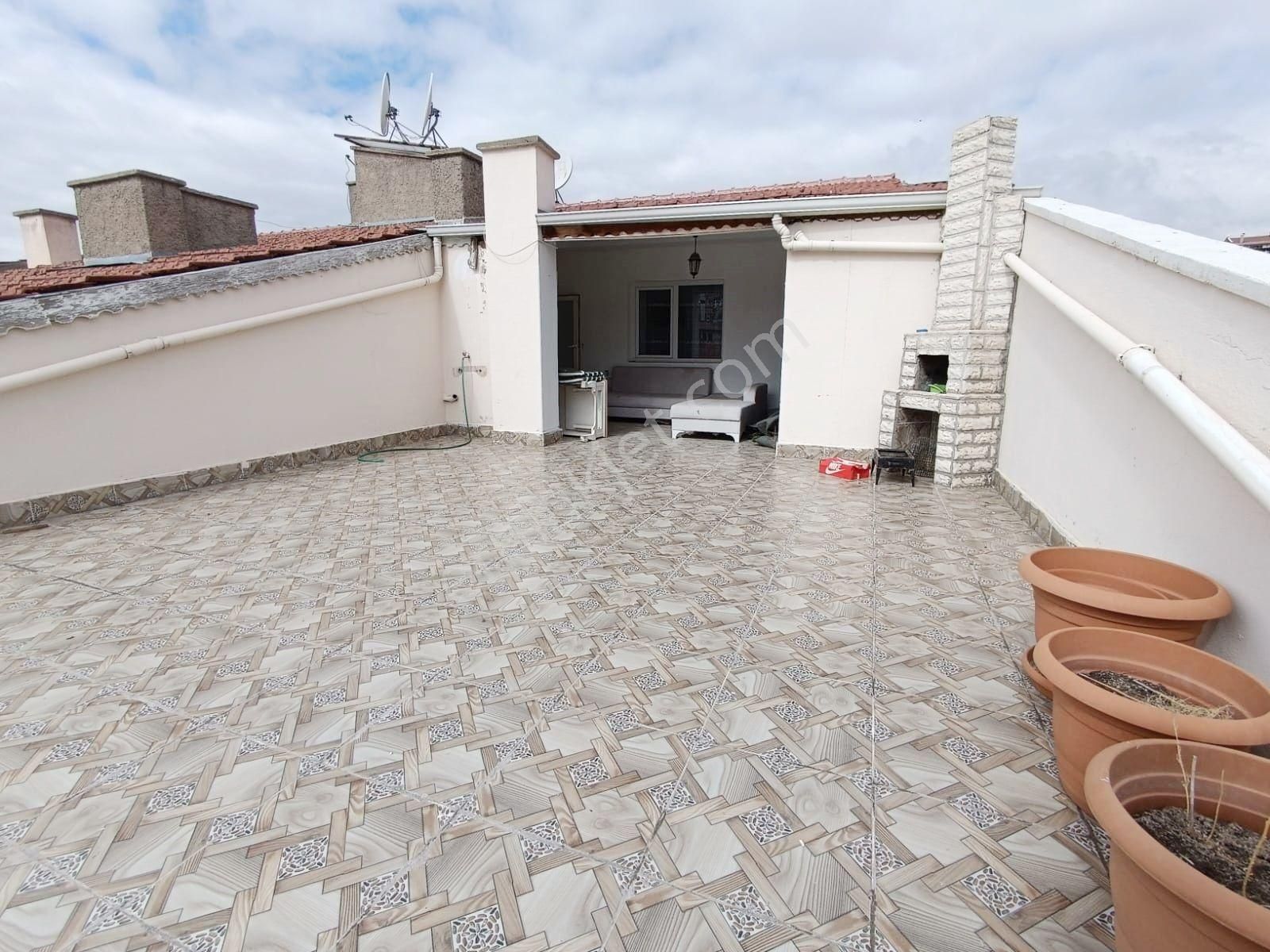 Kent'ten Mutlu Cadde Dibinde 5+1 Manzaralı Teraslı Dubleks - Görsel 27