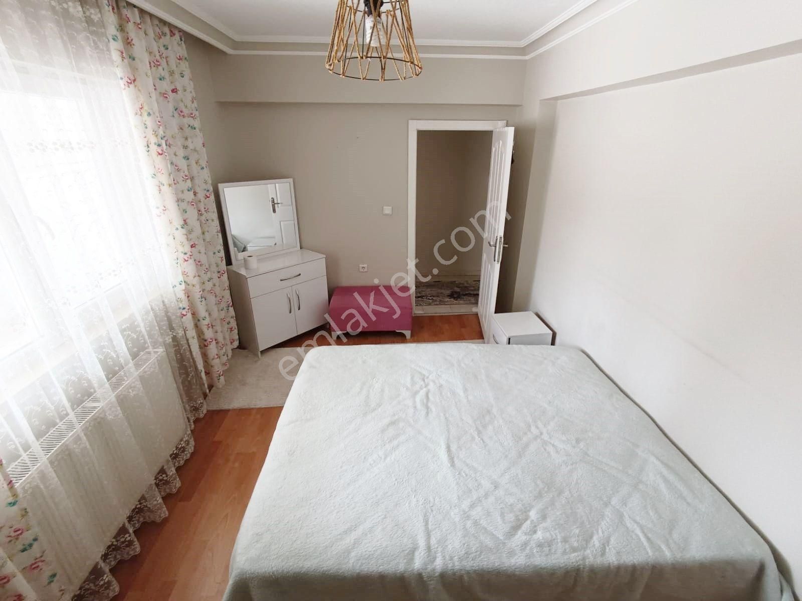 Kent'ten Mutlu Cadde Dibinde 5+1 Manzaralı Teraslı Dubleks - Görsel 5