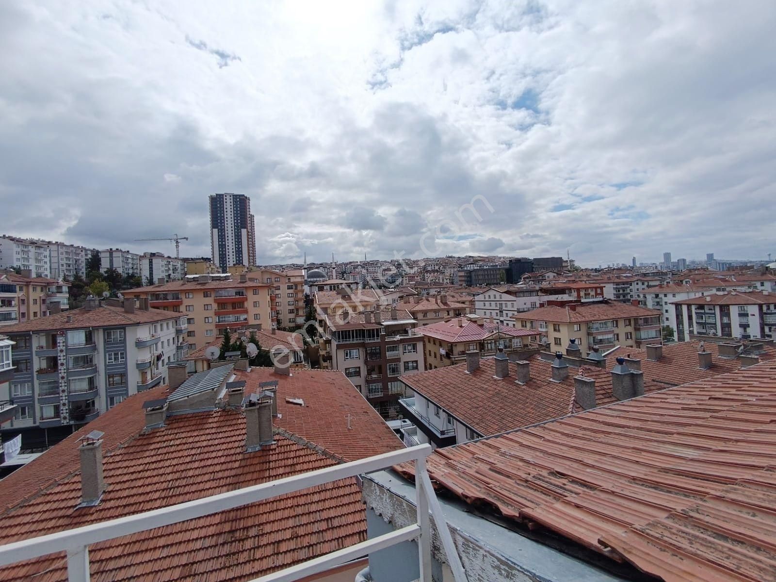 Kent'ten Mutlu Cadde Dibinde 5+1 Manzaralı Teraslı Dubleks - Görsel 18