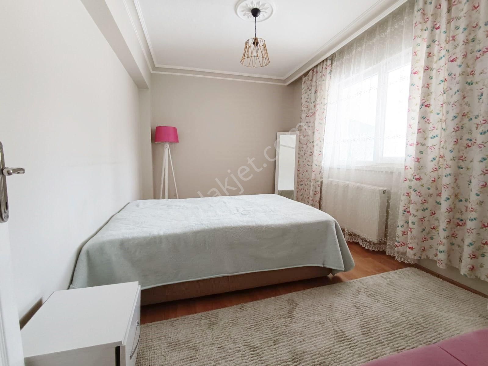 Kent'ten Mutlu Cadde Dibinde 5+1 Manzaralı Teraslı Dubleks - Görsel 7