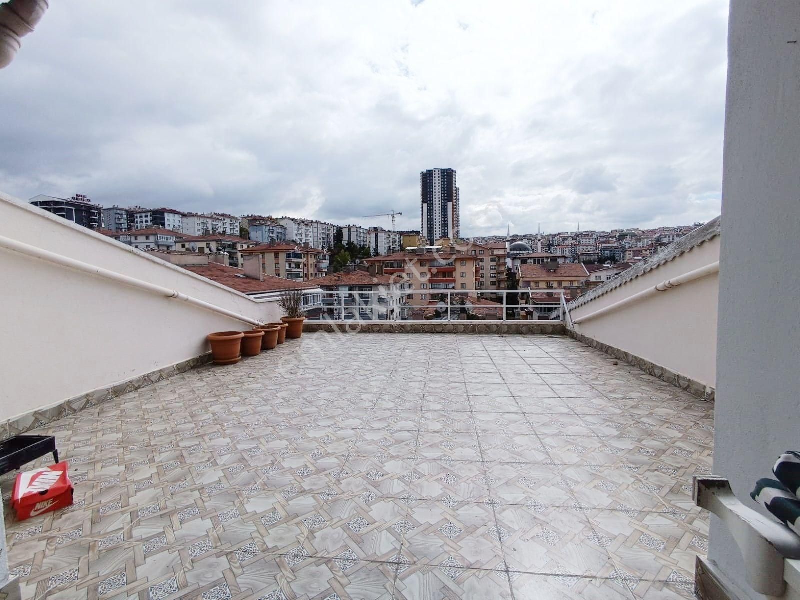 Kent'ten Mutlu Cadde Dibinde 5+1 Manzaralı Teraslı Dubleks