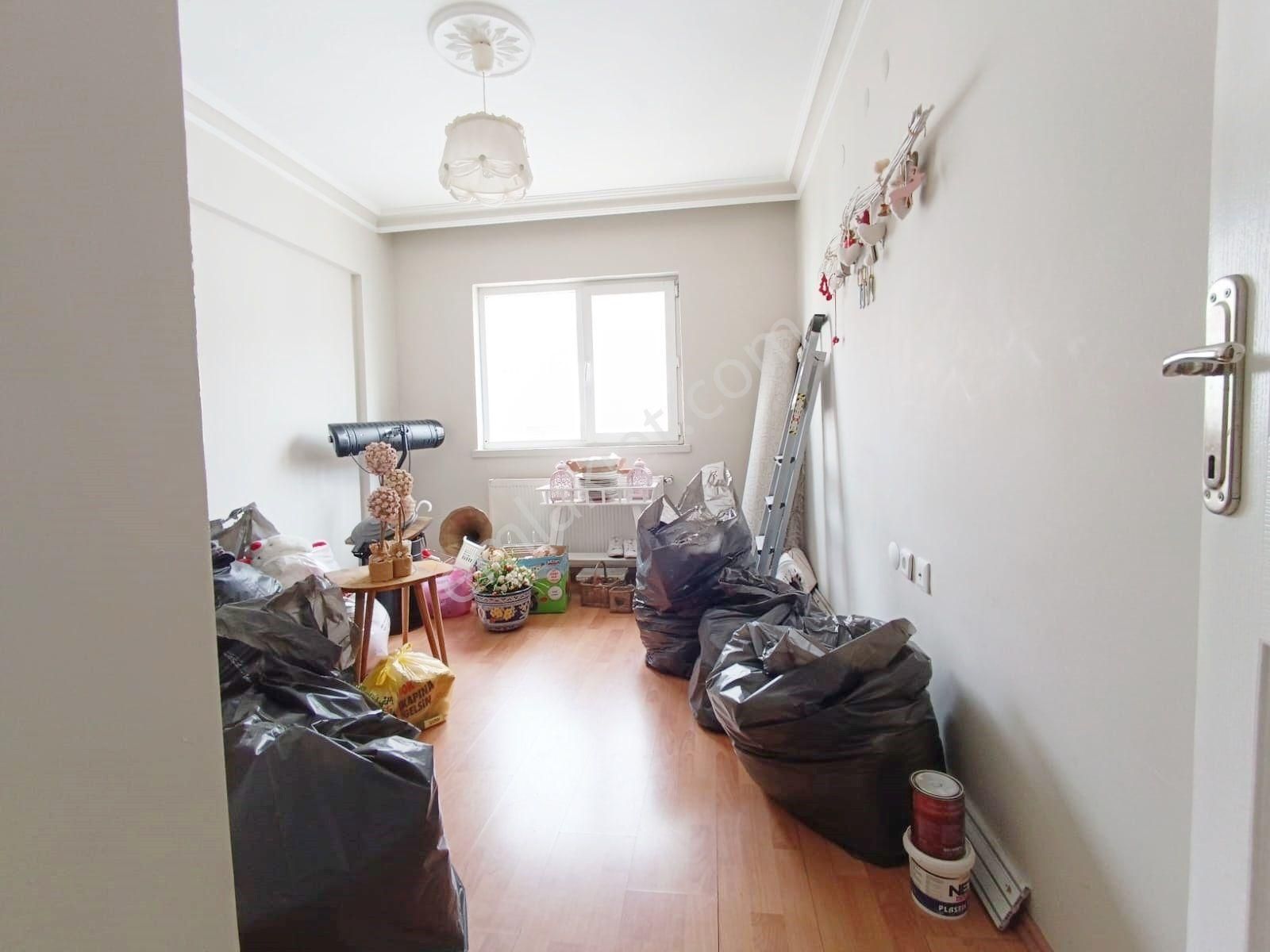 Kent'ten Mutlu Cadde Dibinde 5+1 Manzaralı Teraslı Dubleks - Görsel 14