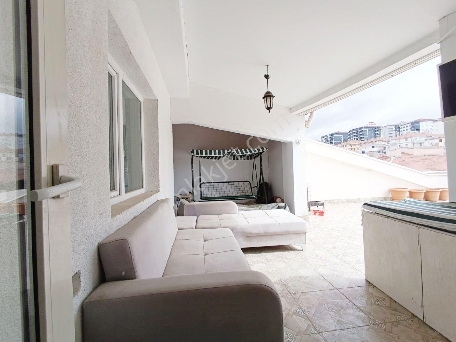 Kent'ten Mutlu Cadde Dibinde 5+1 Manzaralı Teraslı Dubleks - Görsel 20