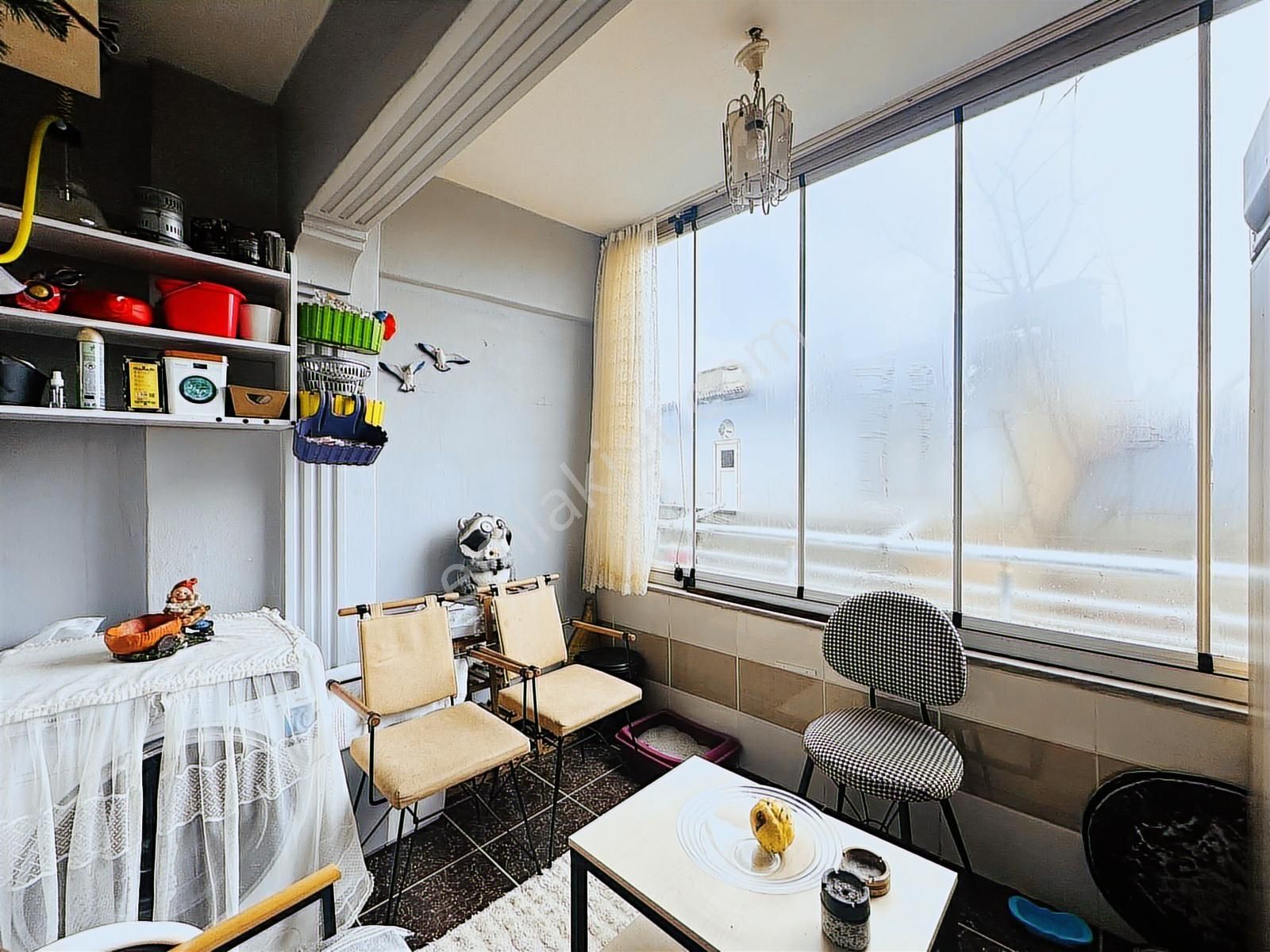 Karadeniz Mahallesi'nde Komple Tadilatlı 2+1 85 M² Satılık Daire - Görsel 22