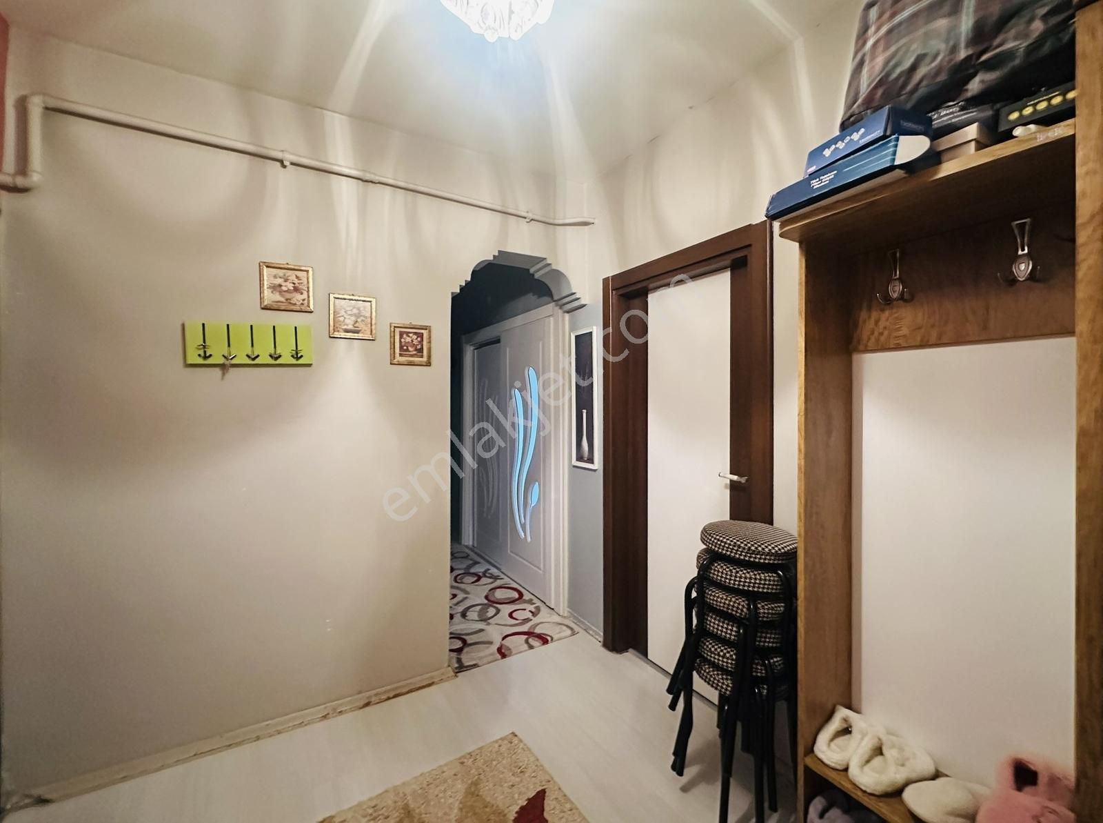 Karadeniz Mahallesi'nde Komple Tadilatlı 2+1 85 M² Satılık Daire - Görsel 3