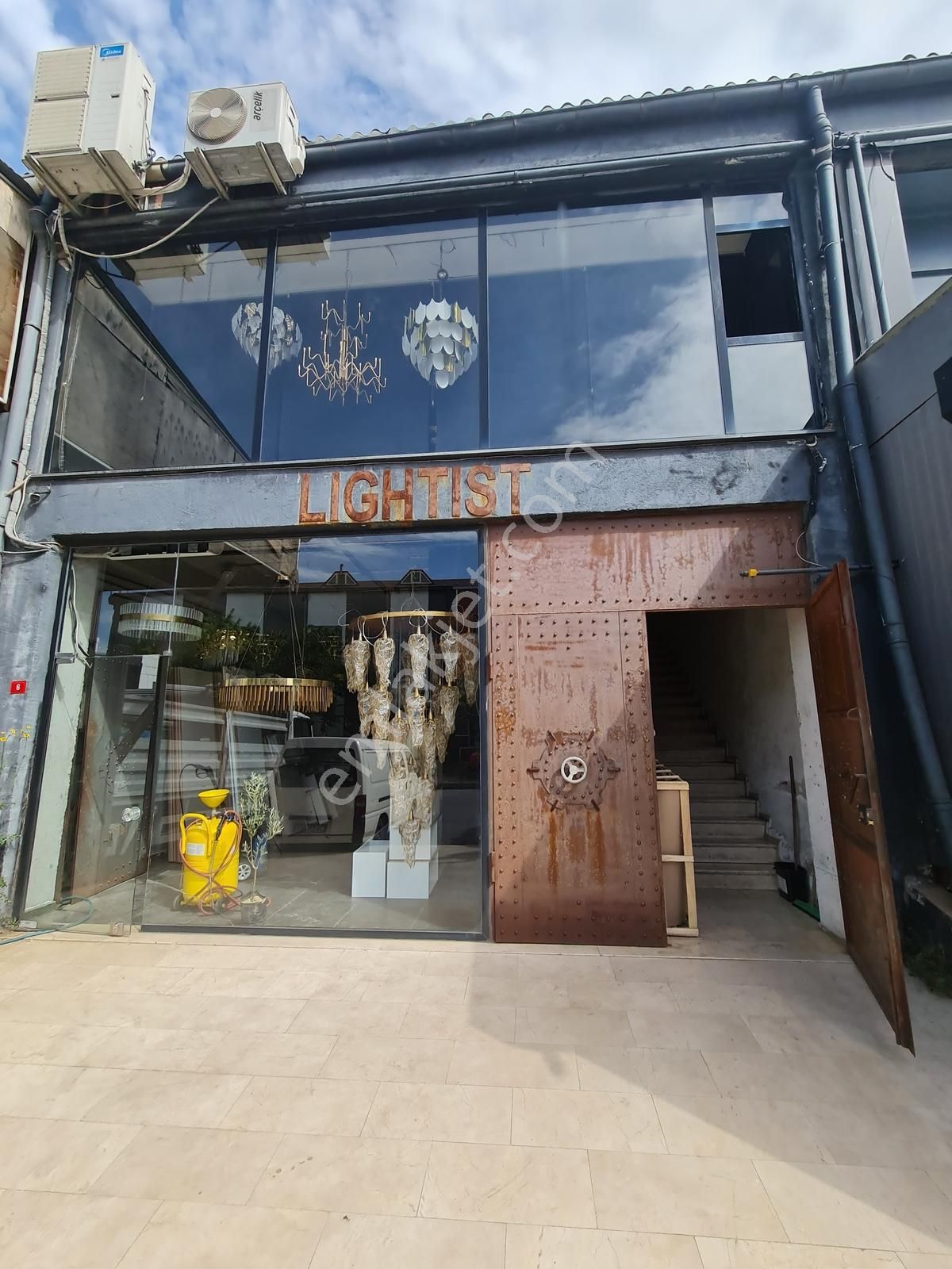 Remax Lıve - Sultangazi Avizeciler Sitesine Cephe 450m2 İş Yeri - Görsel 13