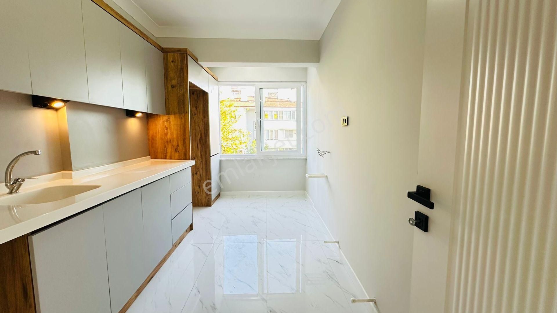 Cantan Emlaktan Akçay İkizçay'da Ara Kat Full Yapılı Ön Cephe Lüks Daire - Görsel 3